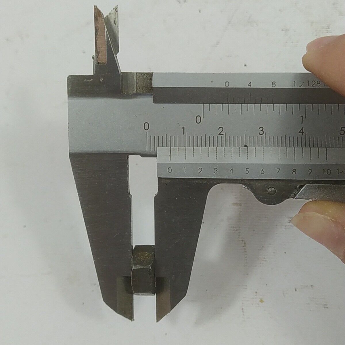 Ricambio per decespugliatore KING 40 CS DADO MEZZALUNA VOLANO AVVIAMENTO usato