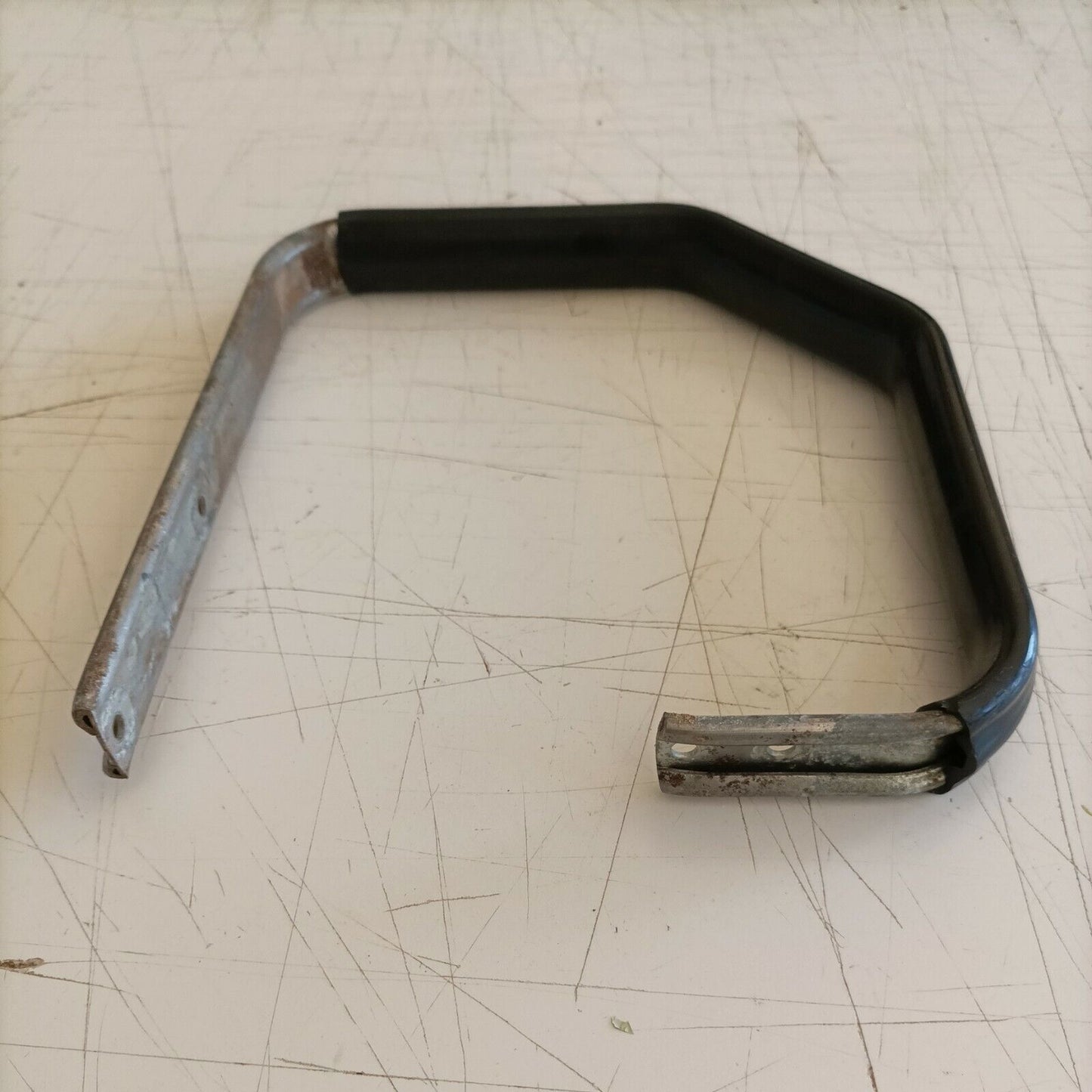 manico IMPUGNATURA SUPERIORE PER MOTOSEGA PIONEER EASY ARC START P20 usato