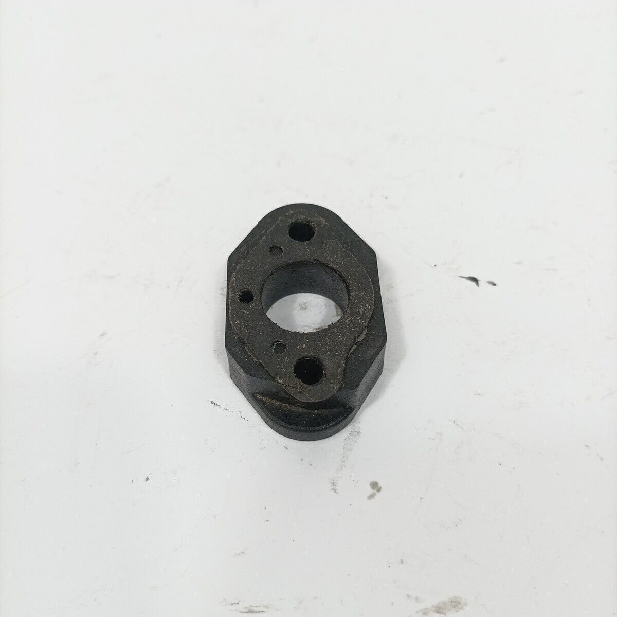 ricambio usato FLANGIA COLLETTORE CARBURATORE per motosega ALPINA Castor C A 45