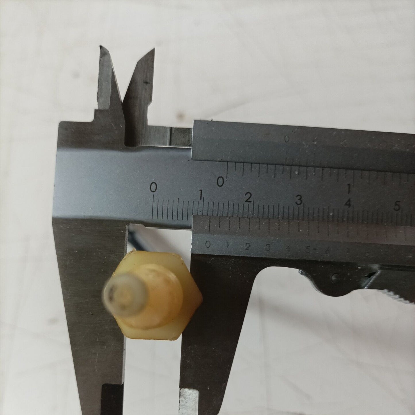 tubazione tubo SERBATOIO CARBURANTE PER MOTOSEGA DOLMAR SACHS 153 ricambi usati