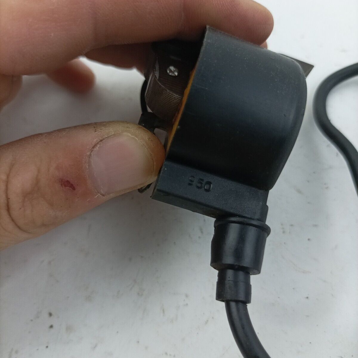 Ricambi DECESPUGLIATORE HUSQVARNA 39 R usati BOBINA Em DI AVVIAMENTO ACCENSIONE