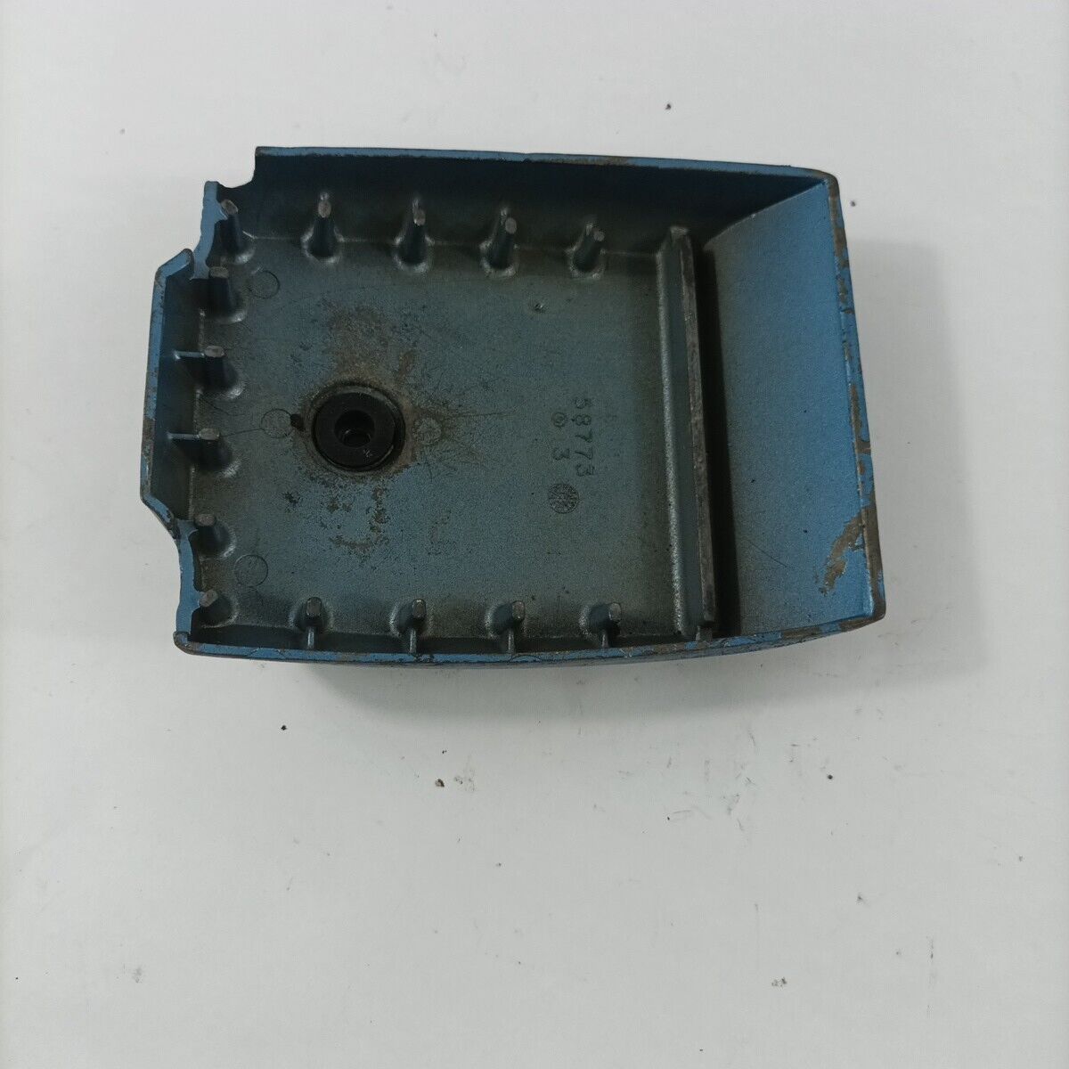 Ricambi copri COPERCHIO FILTRO ARIA CARBURATORE usati MOTOSEGA HOMELITE XL - 12