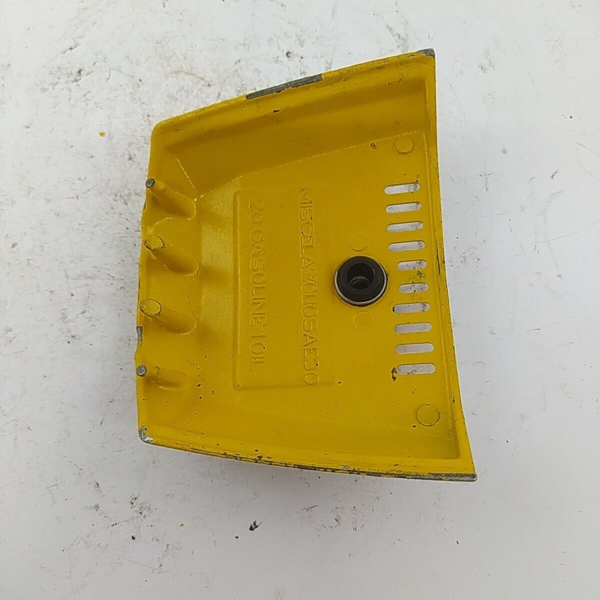 ricambio COPERCHIO FILTRO ARIA CARBURATORE Per motosega ALPINA PROF 70 S usati