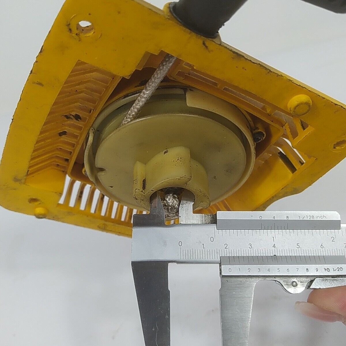 Ricambio per motosega ALPINA 500 COPERCHIO DI AVVIAMENTO A STRAPPO start usato