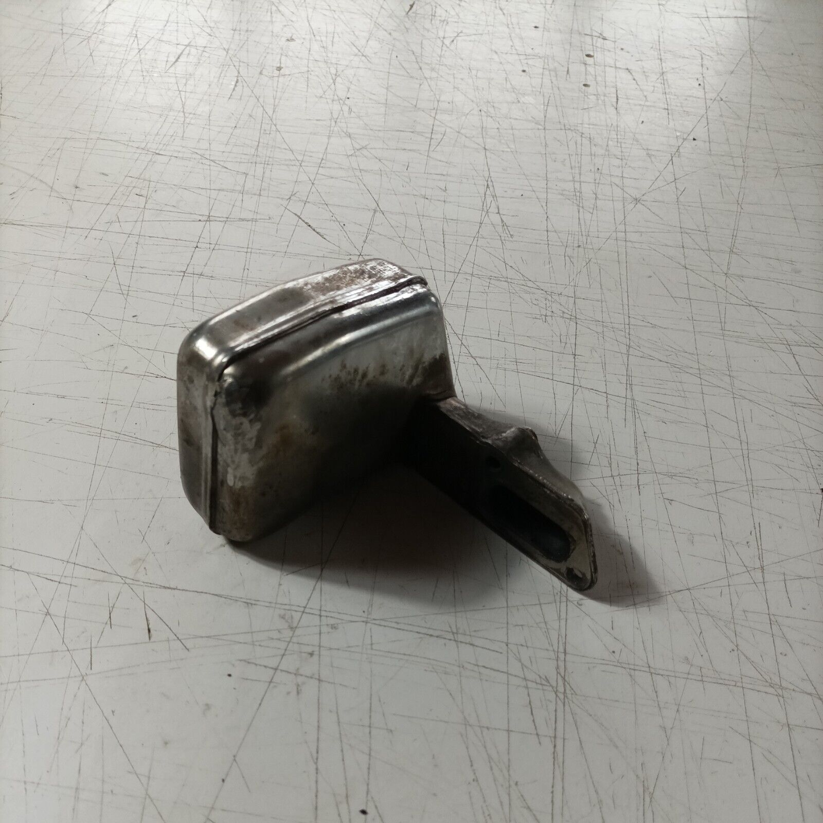 SILENZIATORE MARMITTA TERMINALE DI SCARICO PER MOTOSEGA CASTOR C 70 ALPINA A 70