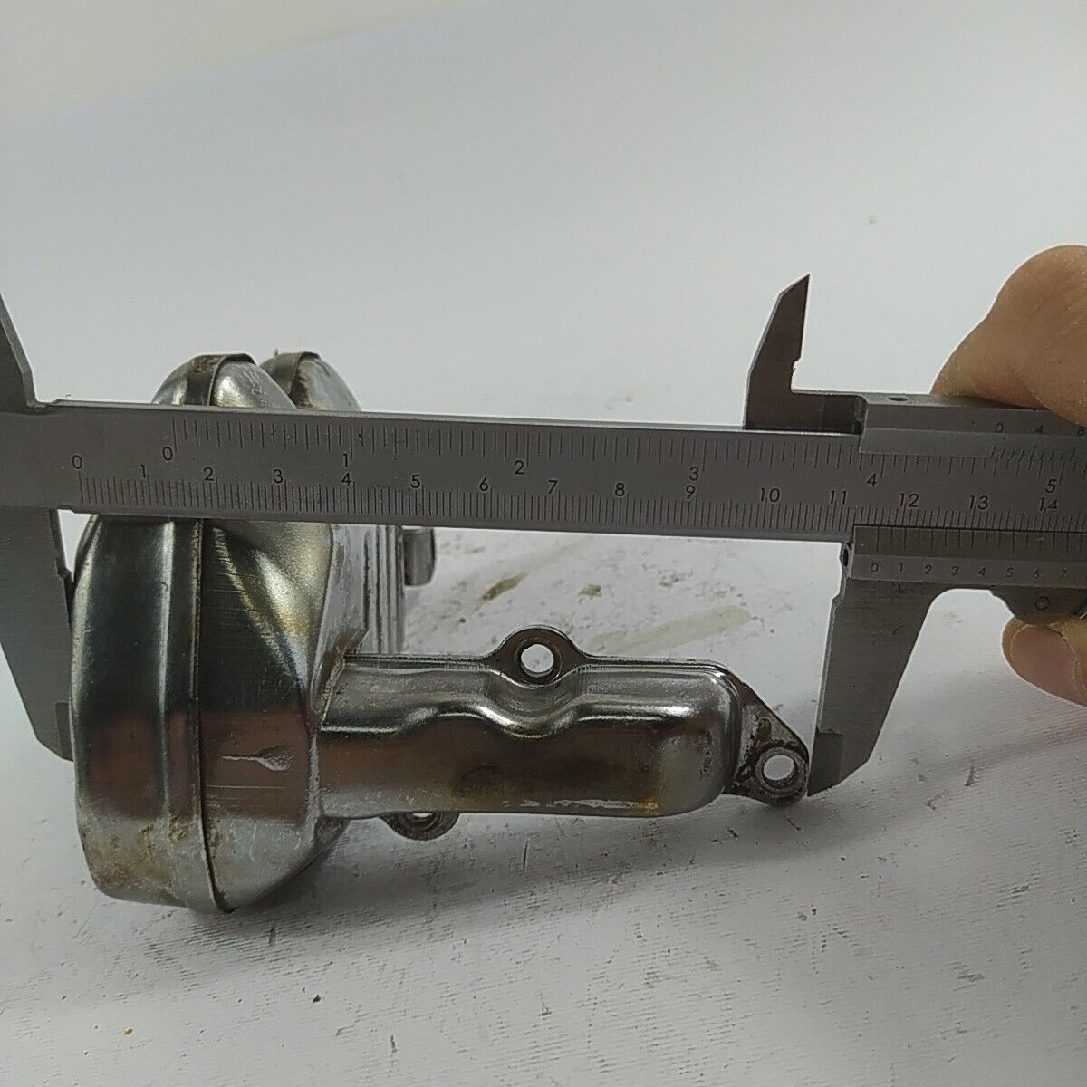 ricambio MARMITTA SILENZIATORE DI SCARICO PER MOTOSEGA ALPINA CASTOR 41 40 usati