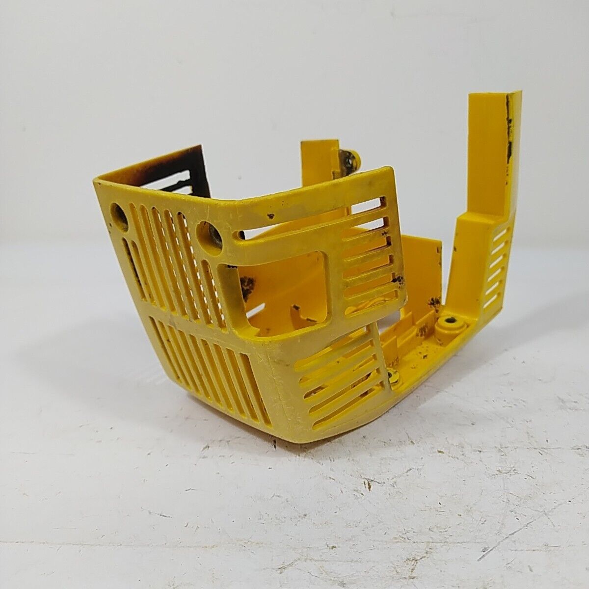 ricambio COPERCHIO copri motore usato ORIGINALE DECESPUGLIATORE MCCULLOCH GT