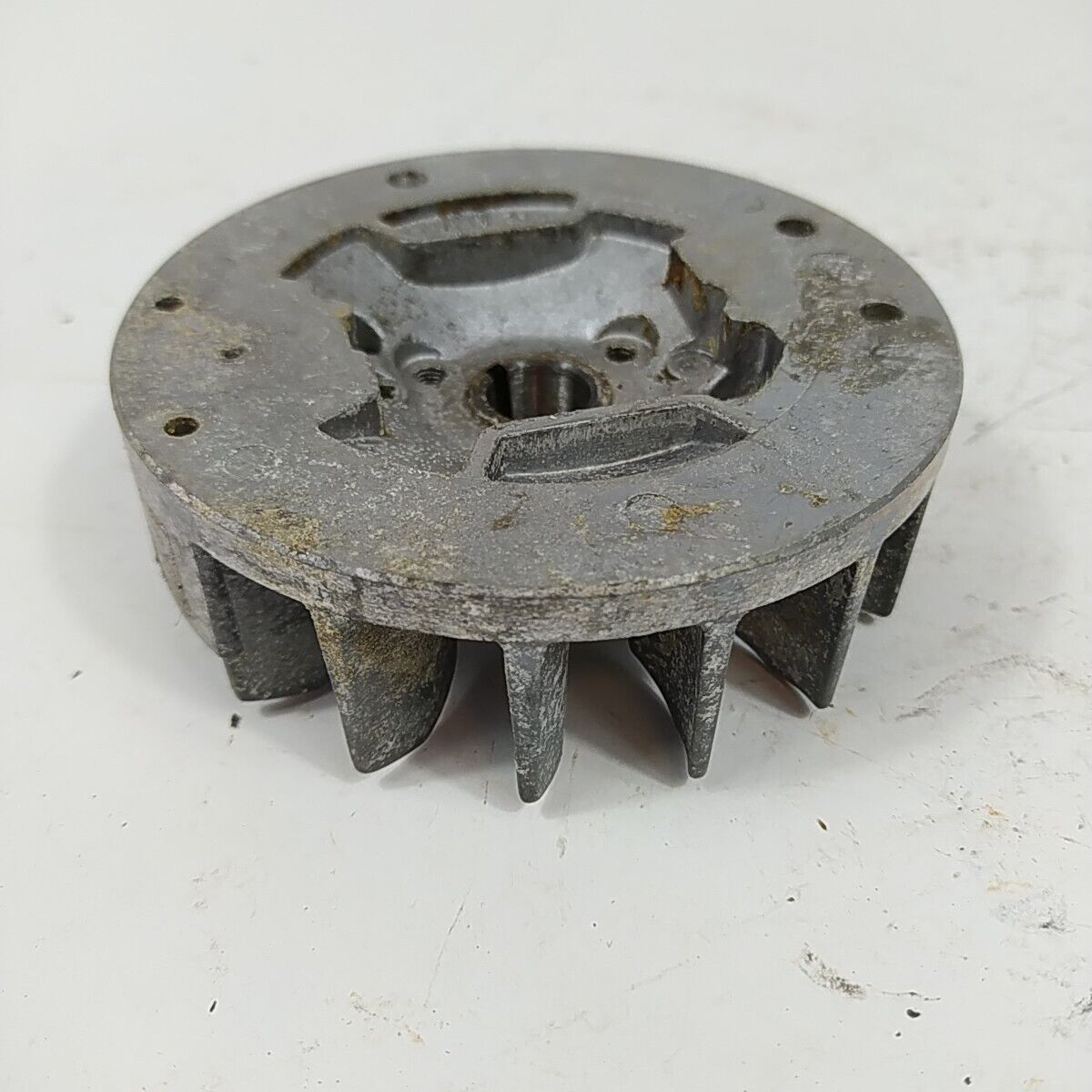 VOLANO MAGNETICO avviamento per motosega OLEO MAC 254 ANTIBIBRANTE ricambi usati