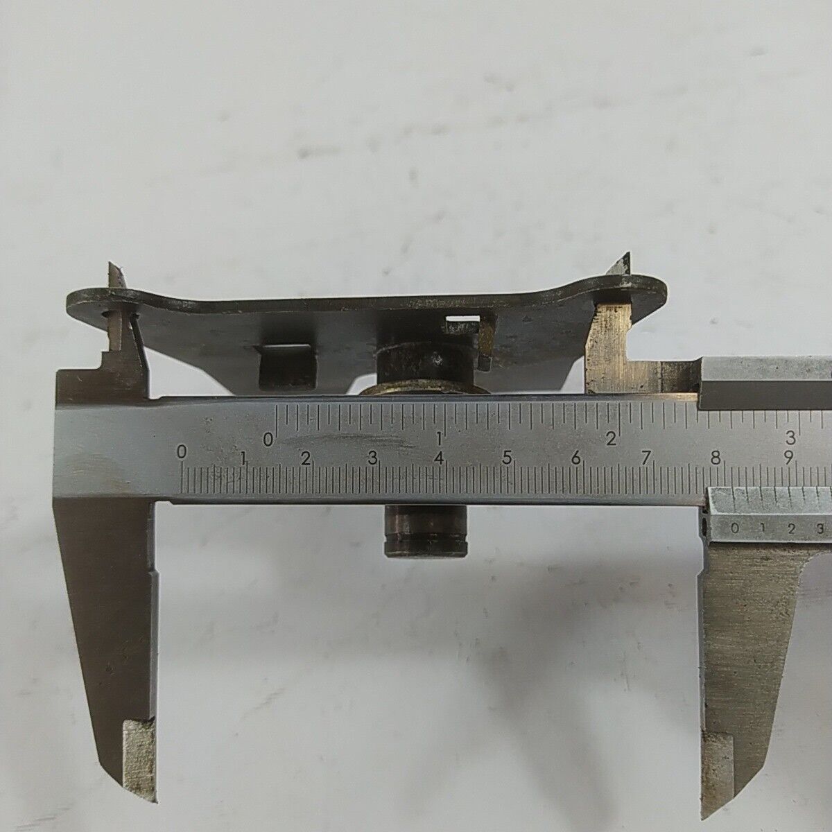 Ricambio STAFFA supporto MOTORE A ZAINO usato per decespugliatore ZENOAH G43L