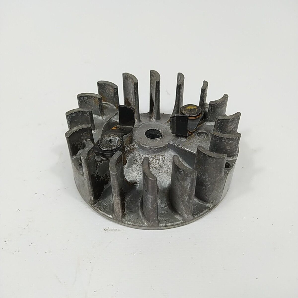 ricambi usati VOLANO MAGNETICO DI ACCENSIONE ORIGINALE per motosega CASTOR 438 