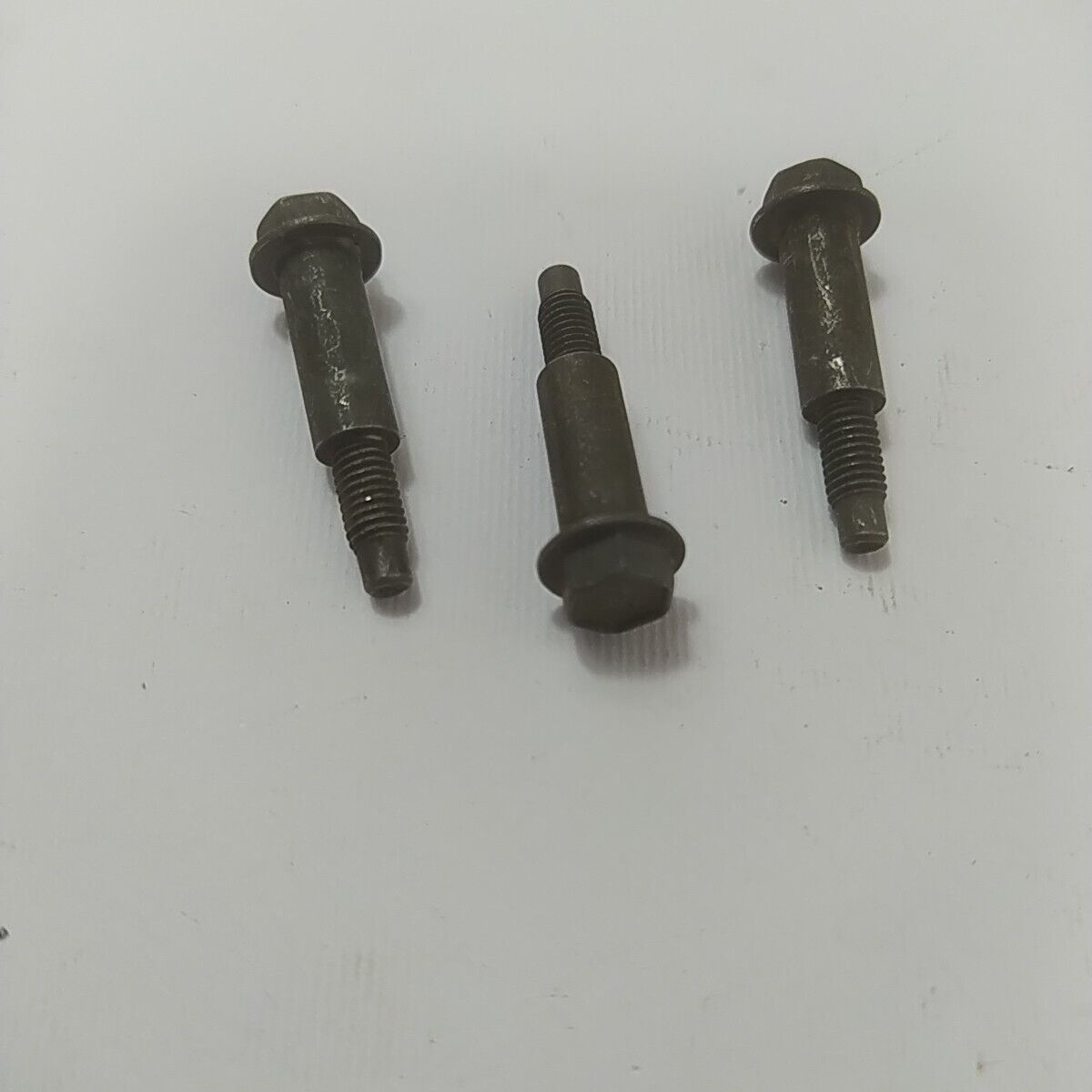 Ricambio RULLI VITI VARIE MISURE per tosaerba Briggs & Stratton 675 EXi usato