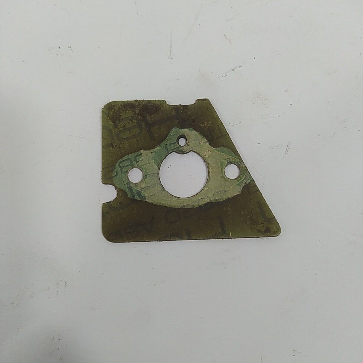 Ricambio FLANGIA RACCORDO CARBURATORE per motosega ALPINA CASTOR 41 usato