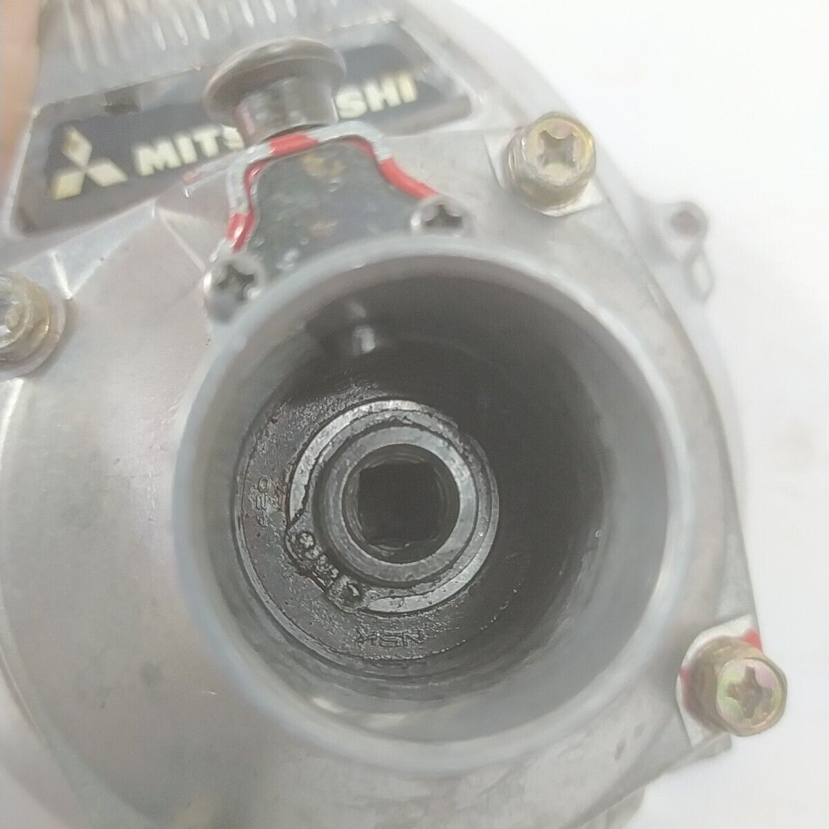 COPERCHIO SUPPORTO CAMPANA usato per decespugliatore MITSUBISHI T170 T200 altri