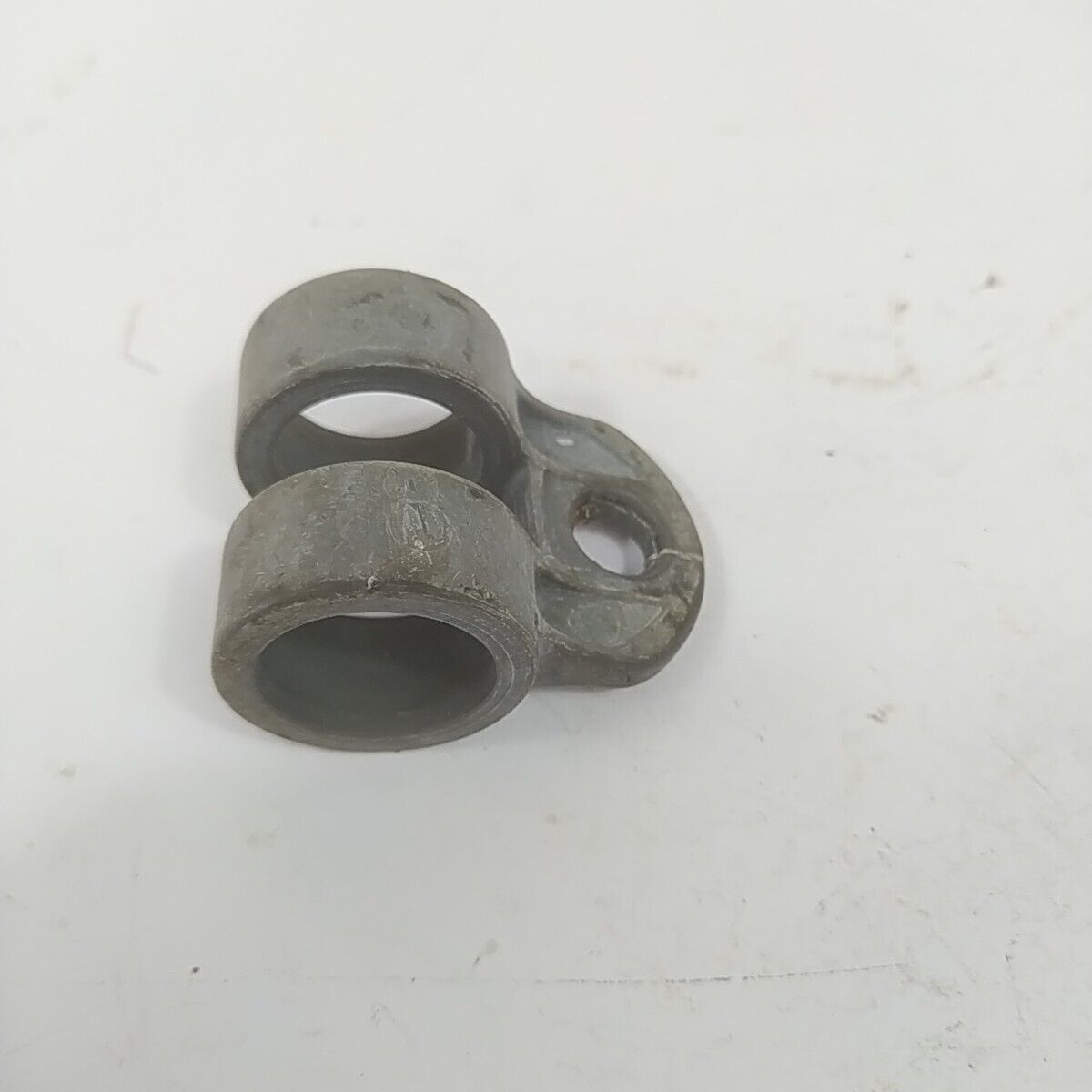 Ricambio per decespugliatore EFCO 8250 SUPPORTO ASTA BRETELLE IMBRACATURA usato