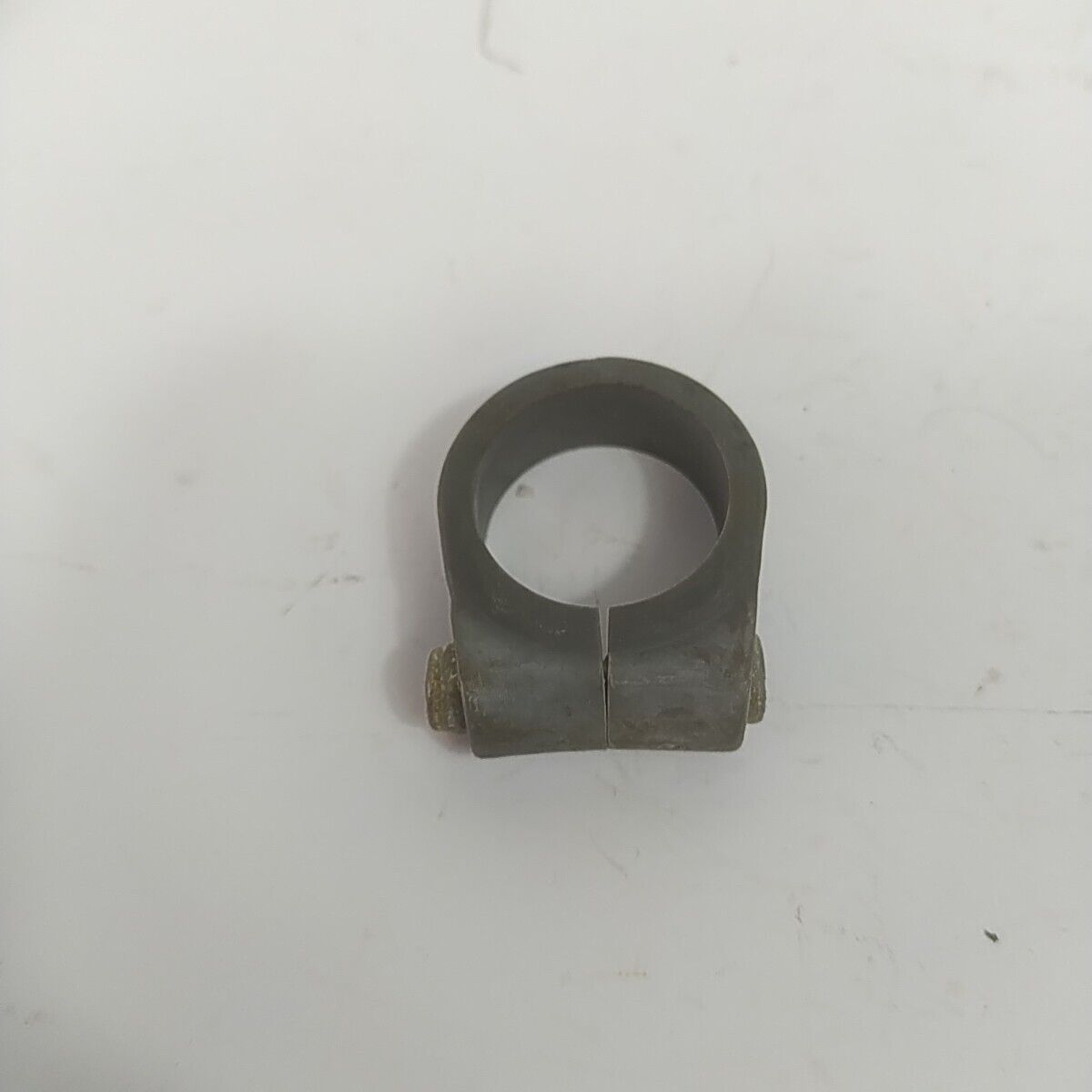 Ricambio per decespugliatore EFCO 8250 SUPPORTO ASTA BRETELLE IMBRACATURA usato