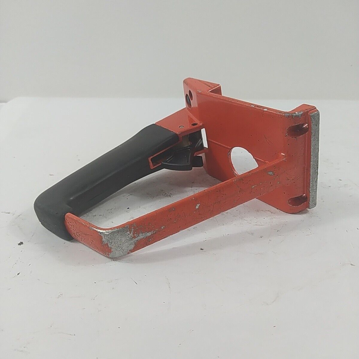 Ricambio IMPUGNATURA MANIGLIA comandi inferiore per motosega ECHO CS-302 usato