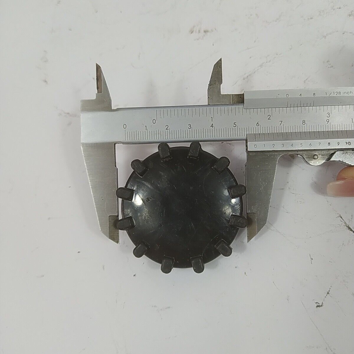 Ricambio per motosega STIHL 08 S VITE COPERCHIO FILTRO ARIA ORIGINALE usato
