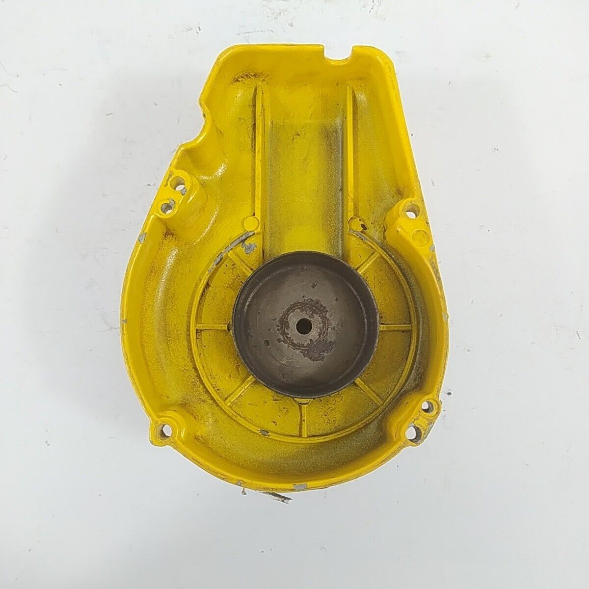 Ricambio SUPPORTO CAMPANA FRIZIONE usato DECESPUGLIATORE mcculloch SUPER MAC 26