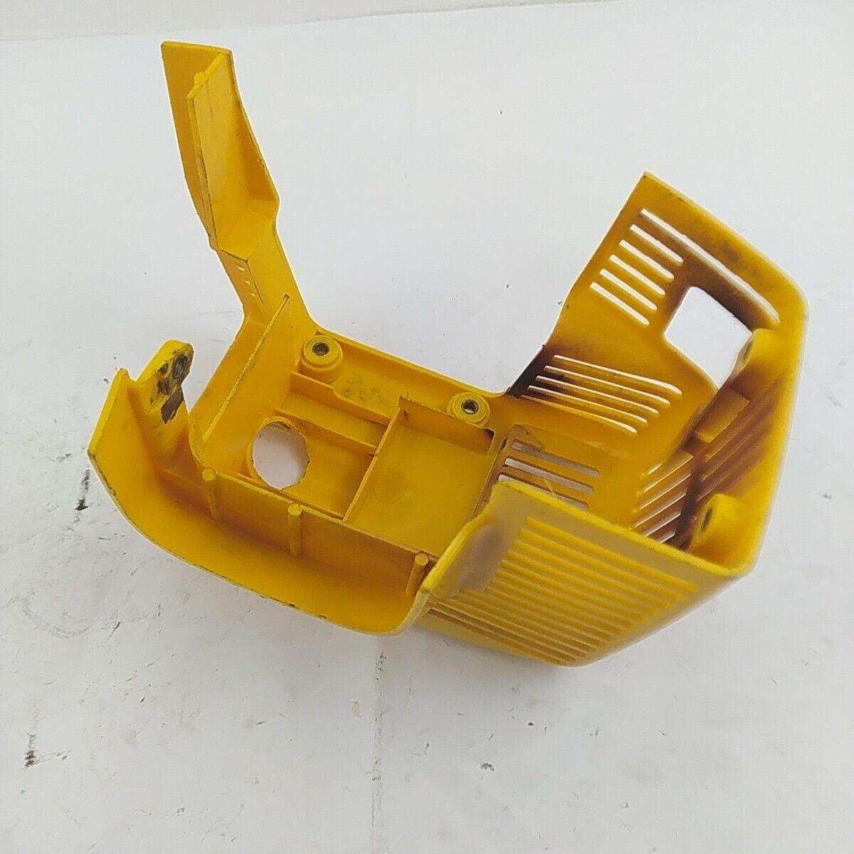 ricambio COPERCHIO copri motore cilindro usato per DECESPUGLIATORE MCCULLOCH GT