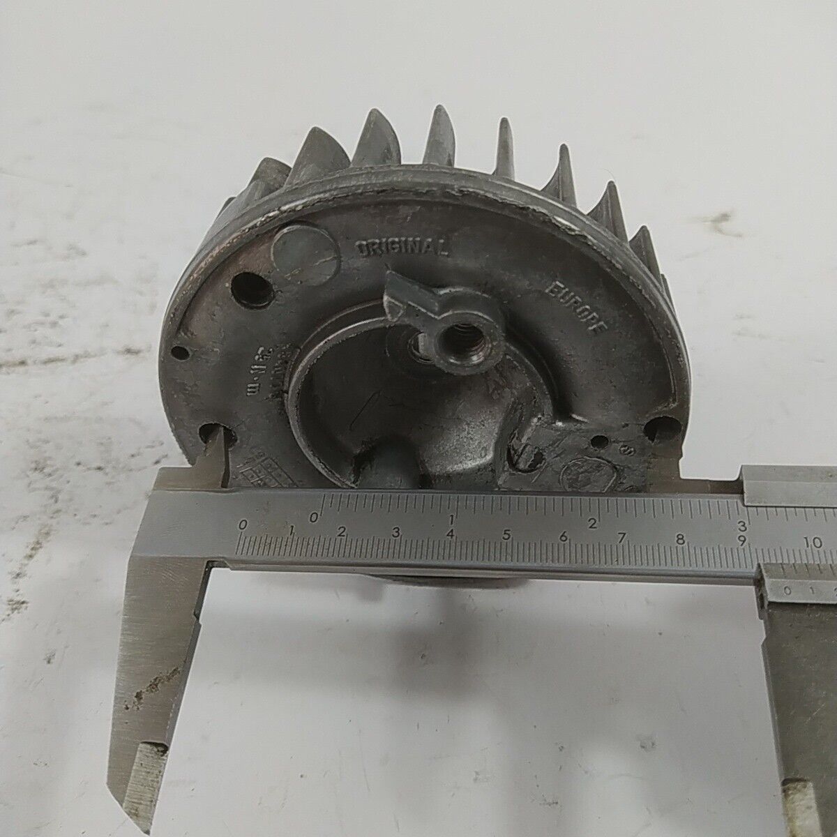 Ricambio DECESPUGLIATORE ALPINA STAR 41 VOLANO MAGNETICO DI AVVIAMENTO usato