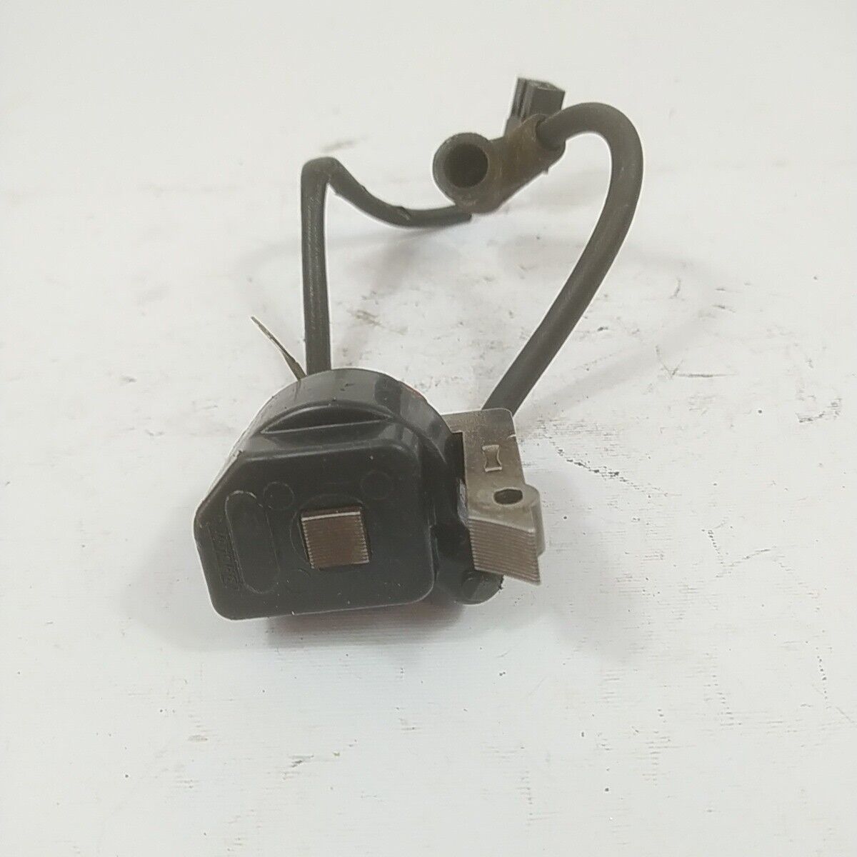 Ricambio per decespugliatore KING 40 CS BOBINA DI ACCENSIONE 13700 00 C usato