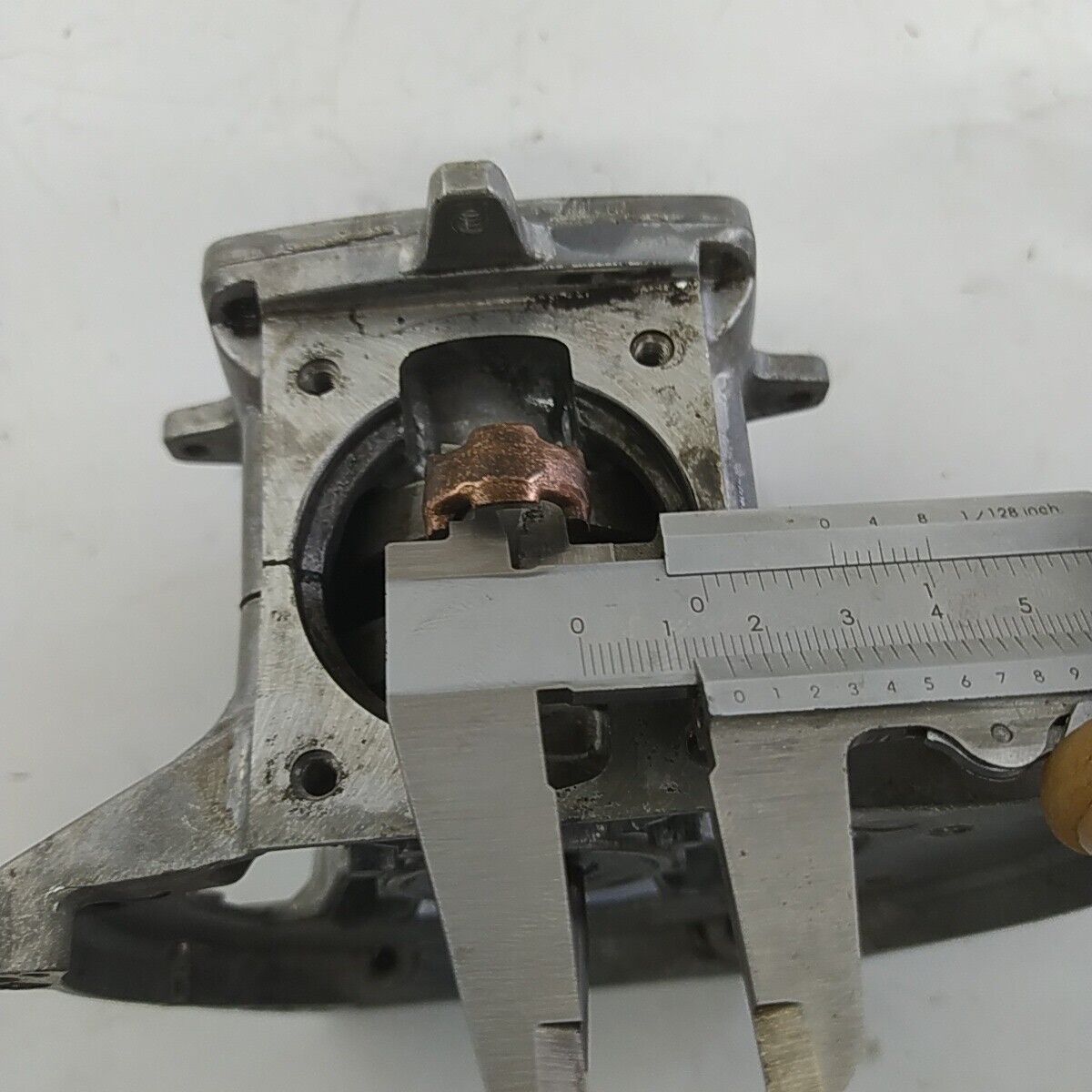 Ricambio CARTER BASAMENTO CILINDRO Usato per decespugliatore Komatsu ZENOAH G4K