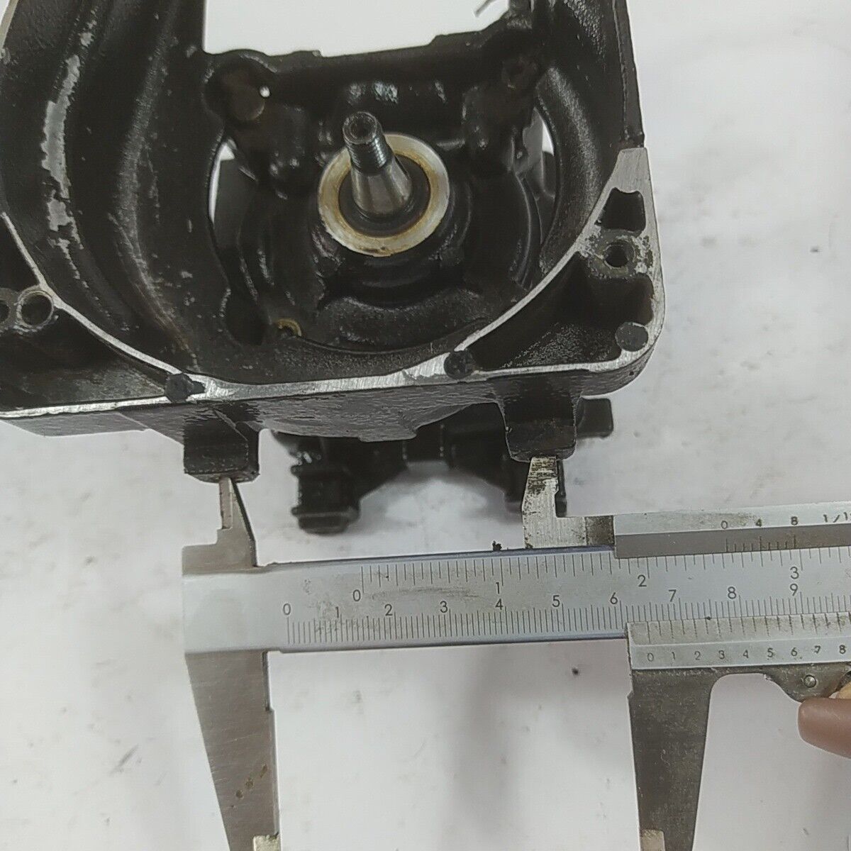 Ricambi usati per decespugliatore MCCULLOCH BP 38 albero motore carter basamento