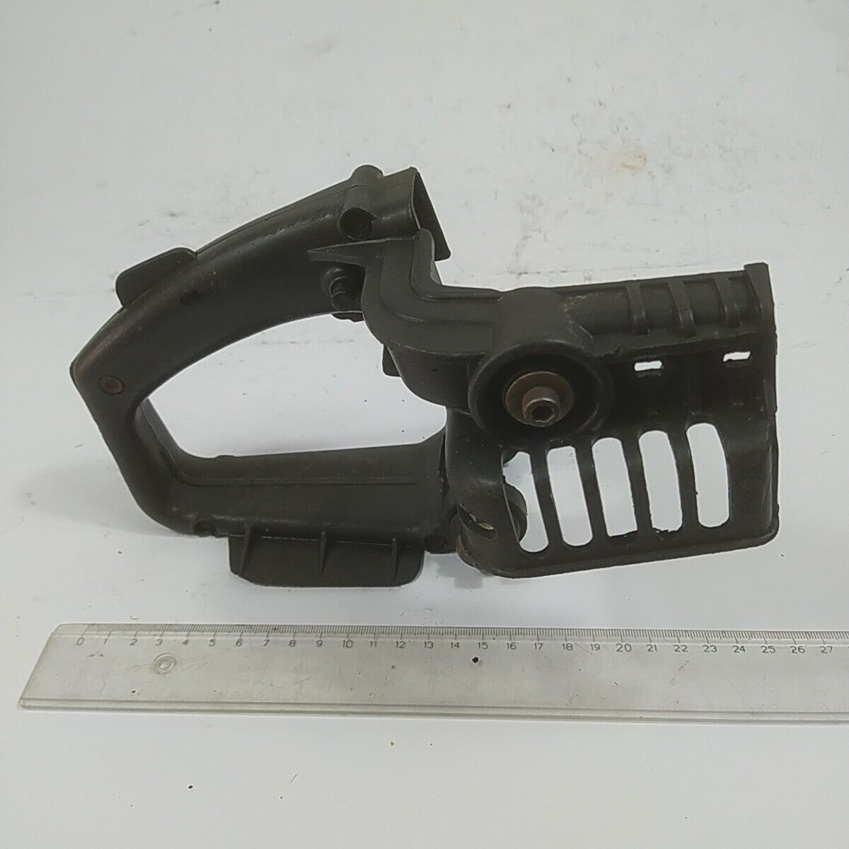 Ricambi IMPUGNATURA MANIGLIA manico COMANDI usati per motosega ALPINA prof 70 