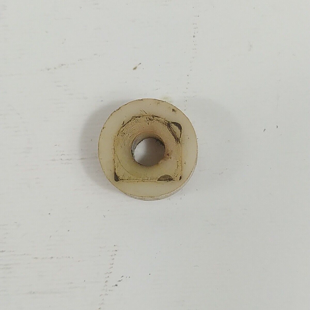 Ricambi usati per decespugliatore MCCULLOCH BP 38 SUPPORTI SERBATOIO CARBURANTE