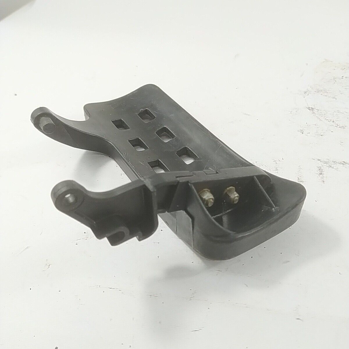 Ricambi MOTOSEGA EFCO BLITZ 35 OLEOMAC usati MANIGLIA PROTEZIONE SICUREZZA FRENO