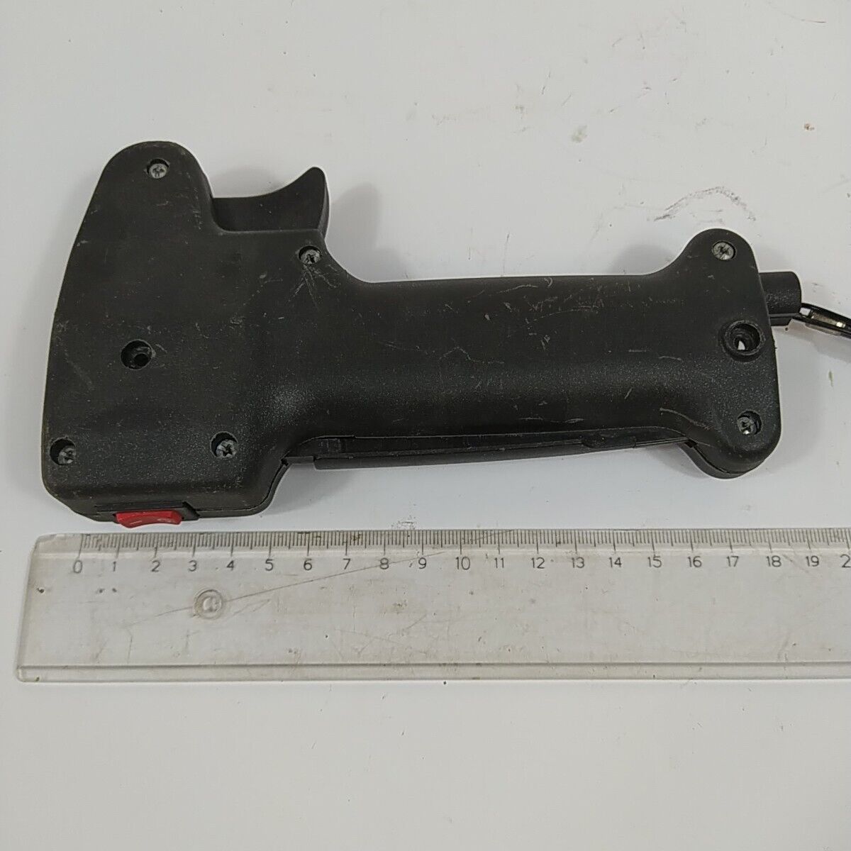 Ricambio MANIGLIA IMPUGNATURA 25 usato per DECESPUGLIATORE MCCULLOCH GT 50