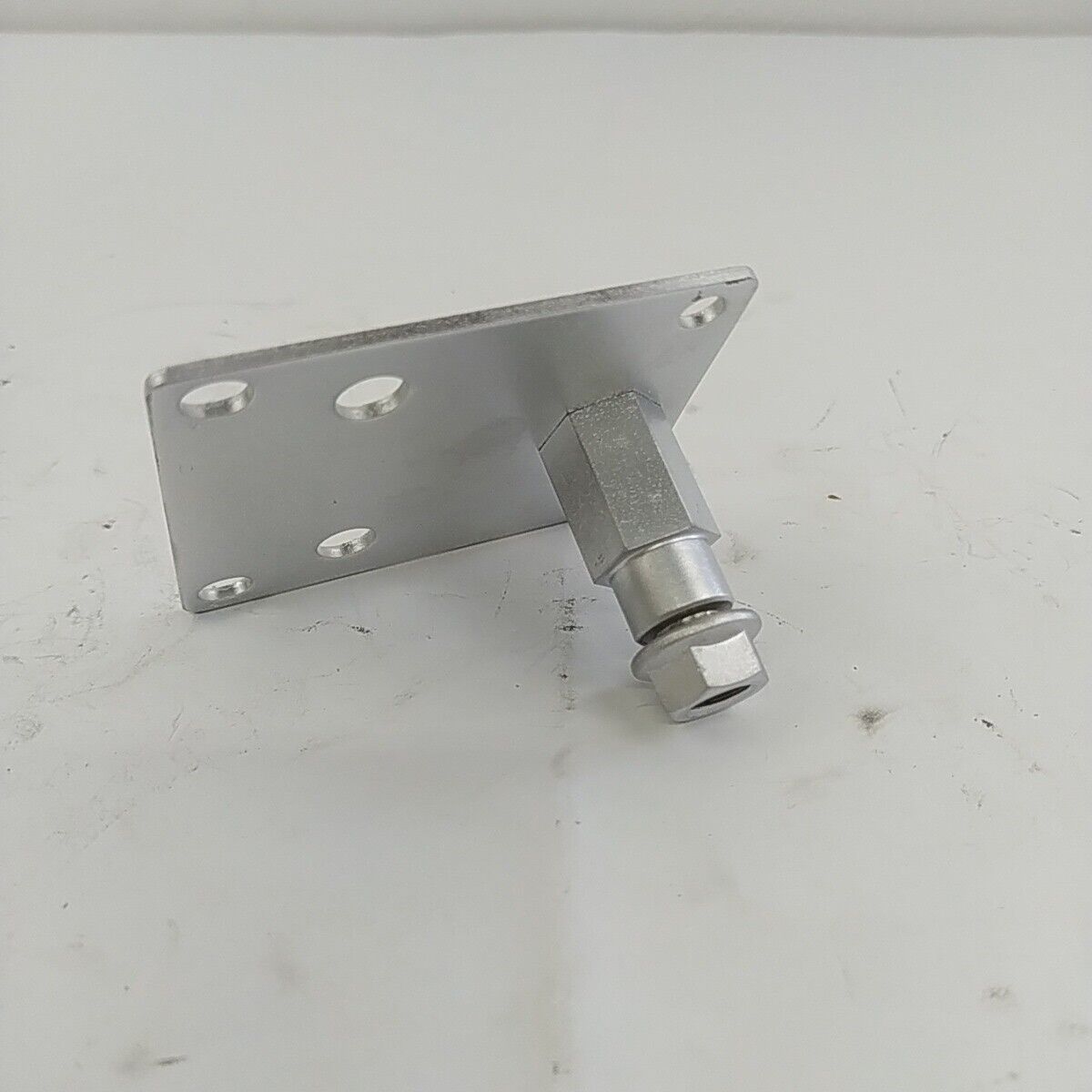 Ricambio STAFFA PIASTRA MOTORE a zaino usato per decespugliatore KAWASAKI TD 40