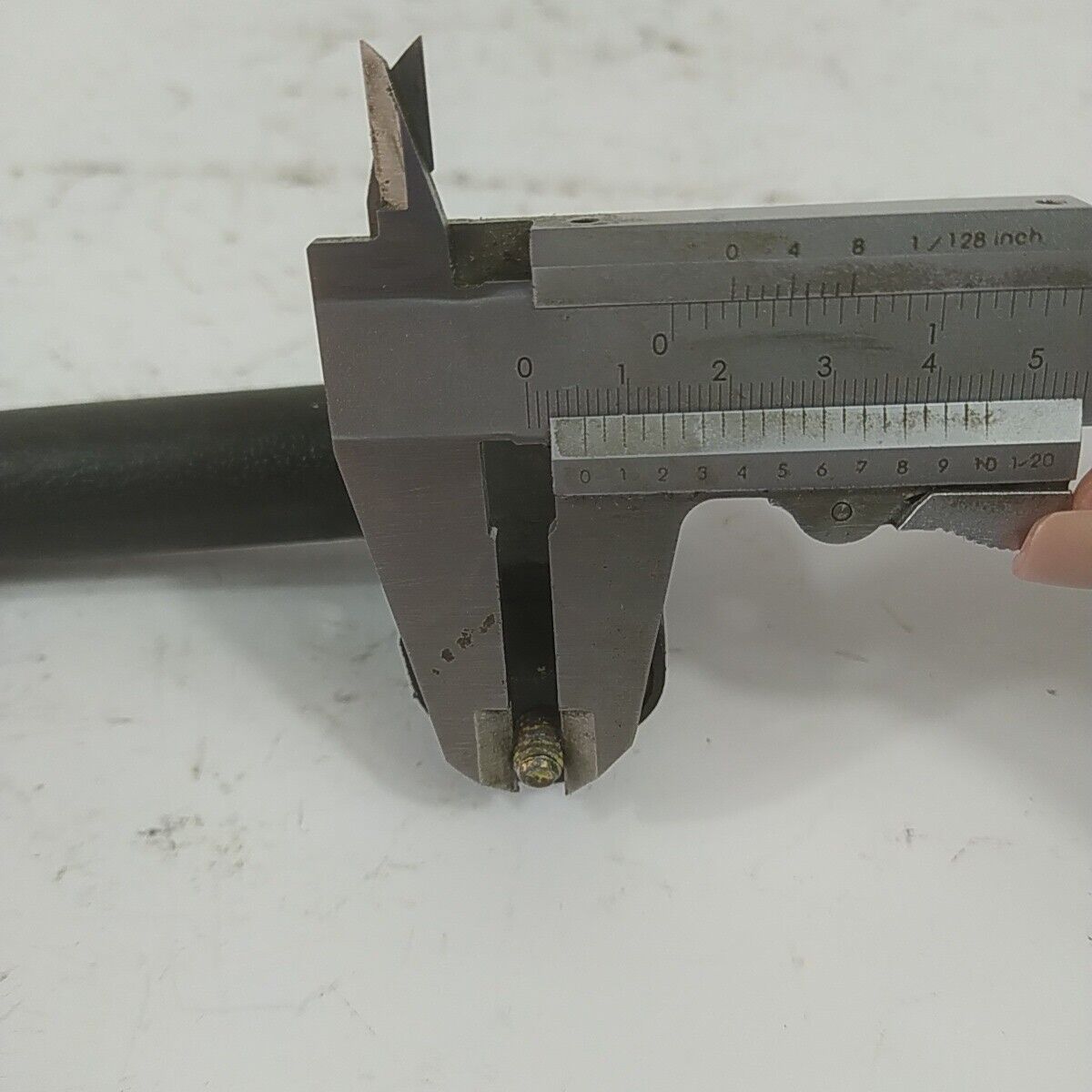 Ricambi MANIGLIA IMPUGNATURA SUPERIORE per motosega ALPINA CASTOR 41 usati