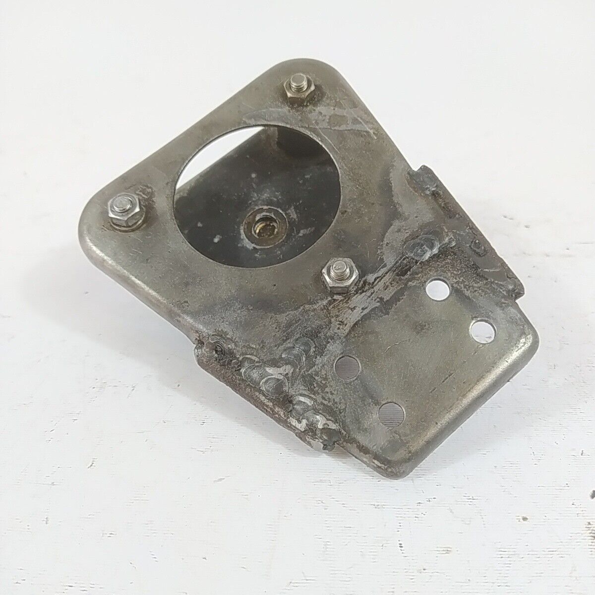 Ricambio DECESPUGLIATORE kawasaki kt 17 staffa SUPPORTO MOTORE A ZAINO usato