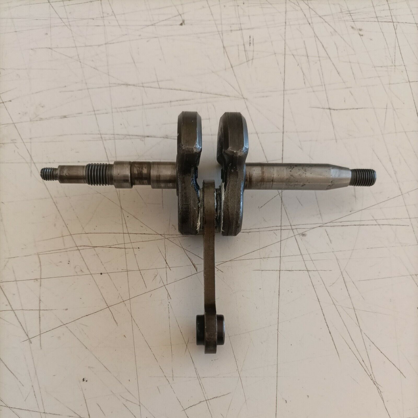 ALBERO MOTORE originale PER MOTOSEGA EFCO 134 ricambi usati