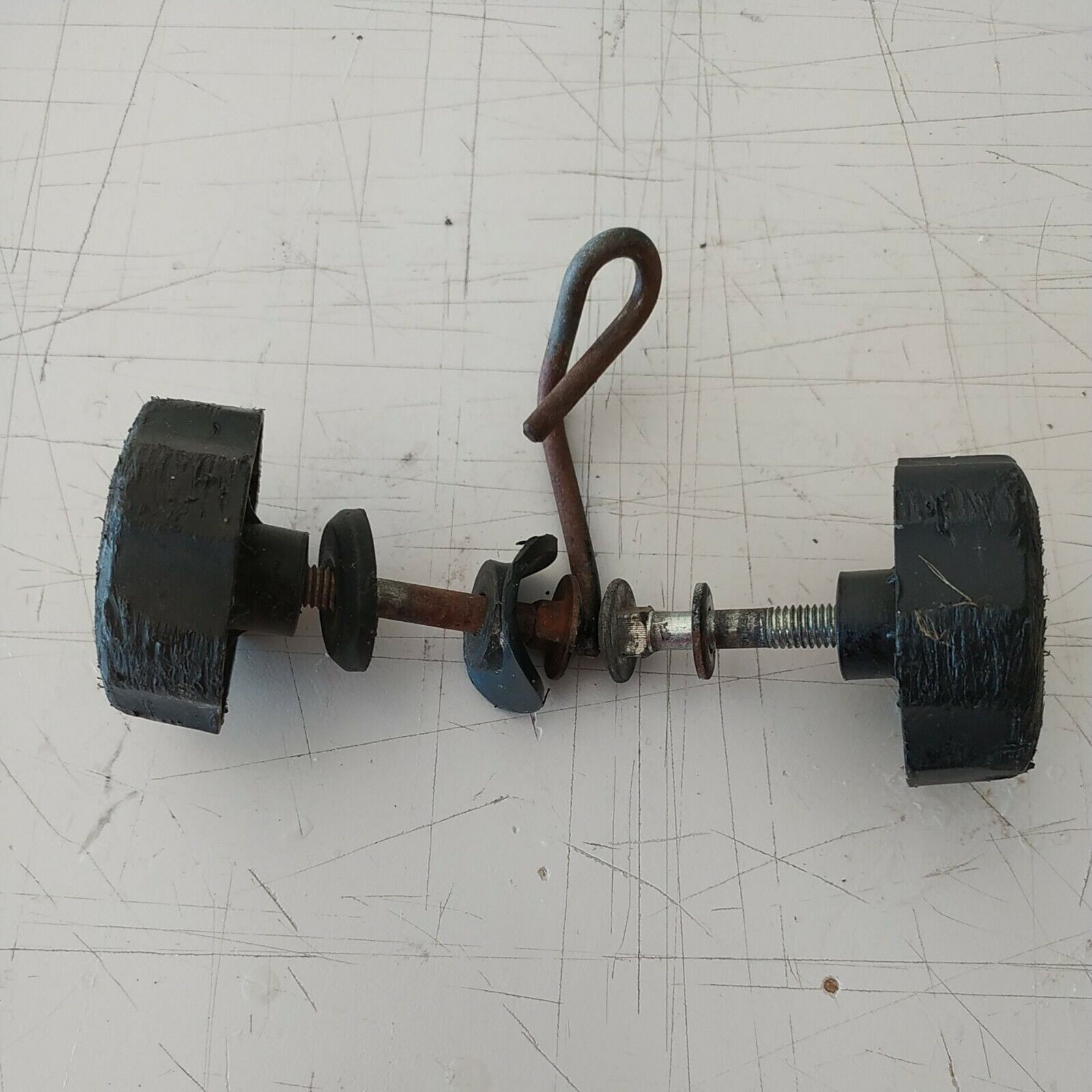 COPPIA DI BARRE IMPUGNATURA PER RASAERBA 8mm DADI E VITI BRIGGS & STRATTON usato