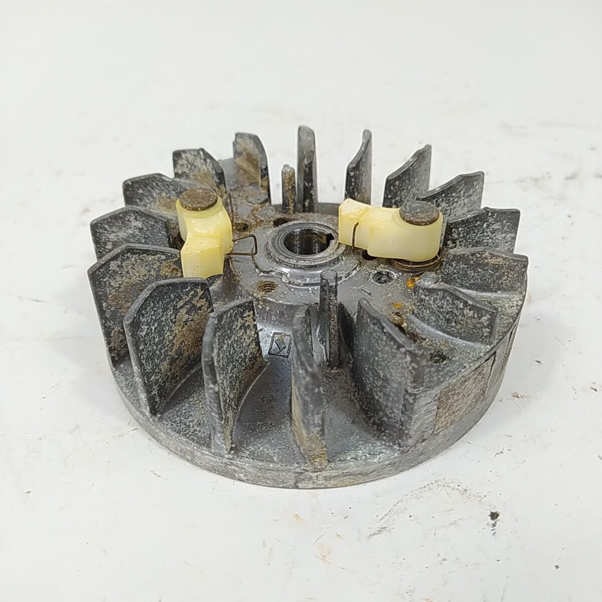 VOLANO MAGNETICO avviamento per motosega OLEO MAC 254 ANTIBIBRANTE ricambi usati