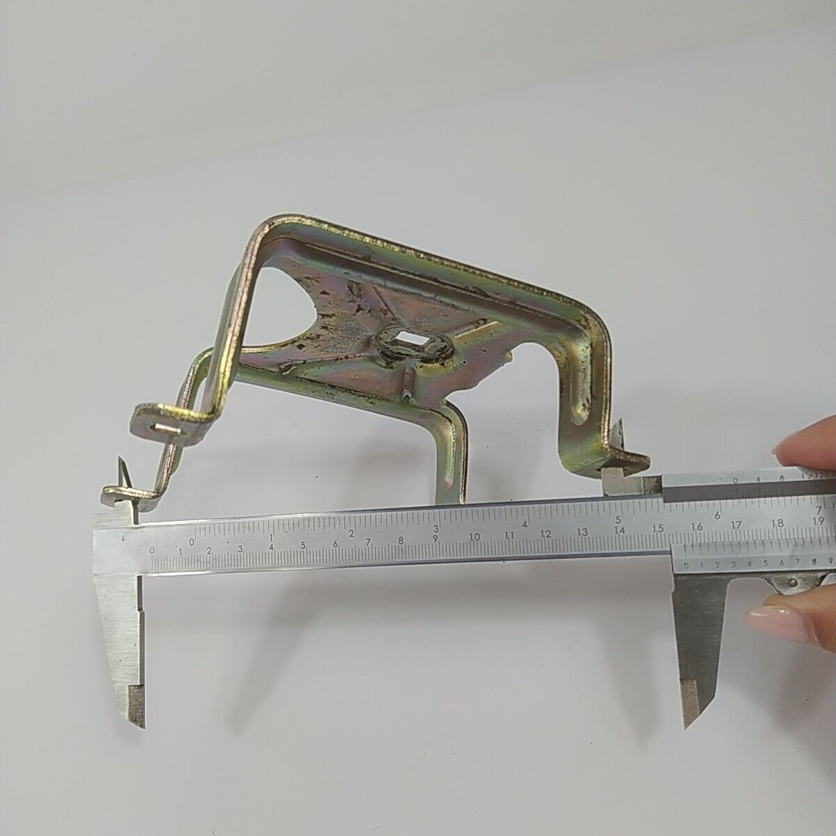 Ricambio STAFFA MOTORE A ZAINO usato per decespugliatore Emak Efco 8425