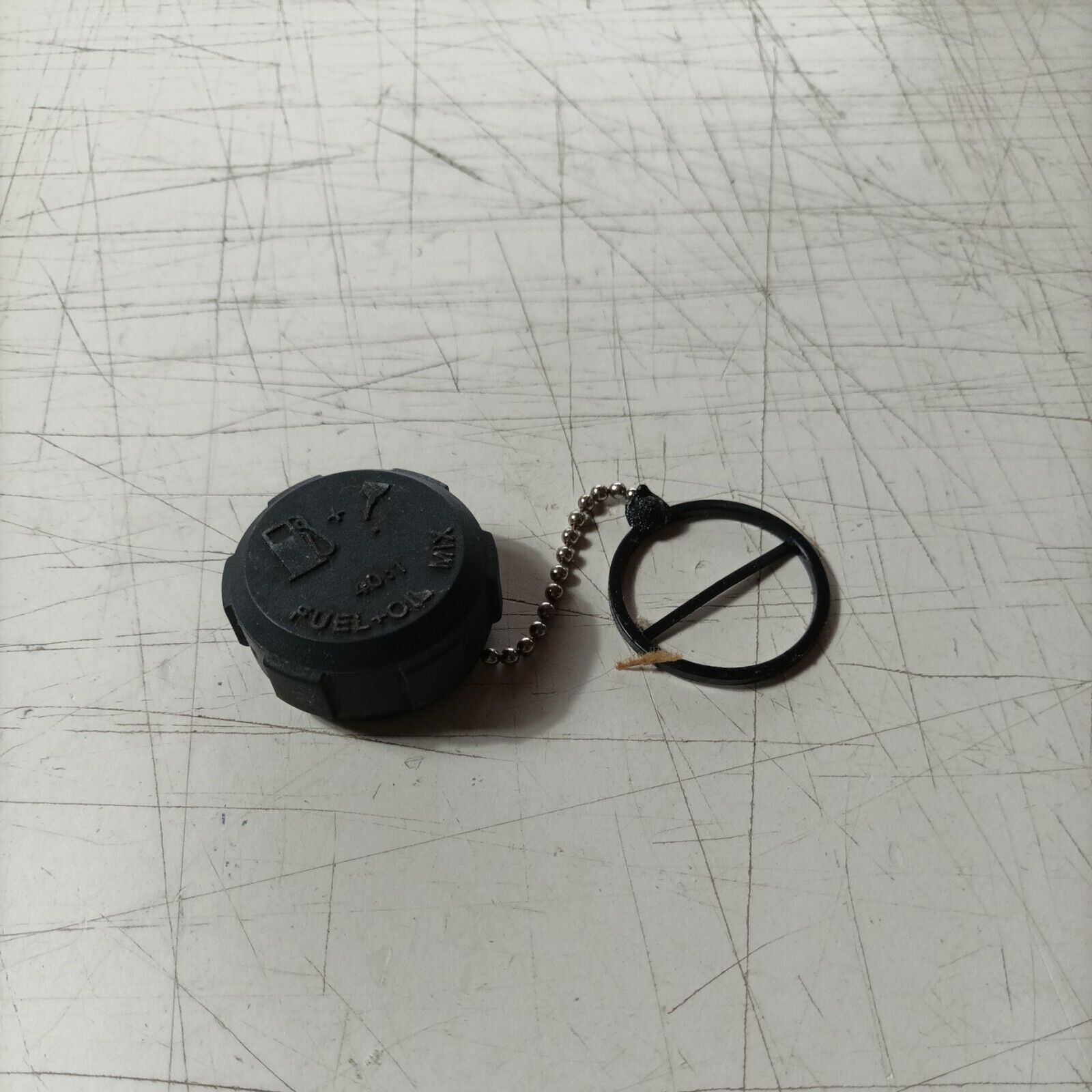 tappo SERBATOIO CARBURANTE PER MOTOSEGA KENDO CHAINSAW 38Cc ricambi usati
