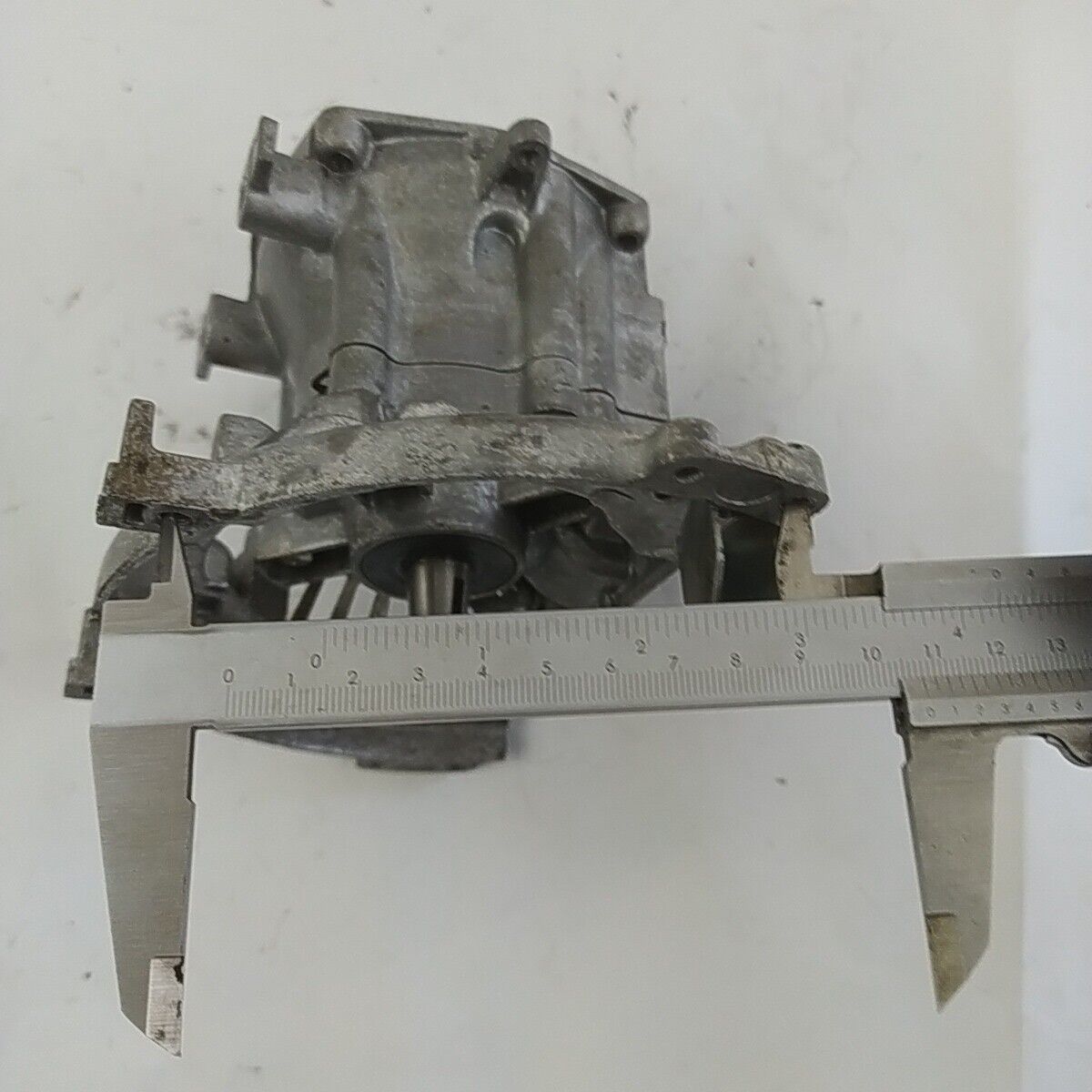 Ricambio CARTER BASAMENTO CILINDRO usato per decespugliatore KAWASAKI TD 40