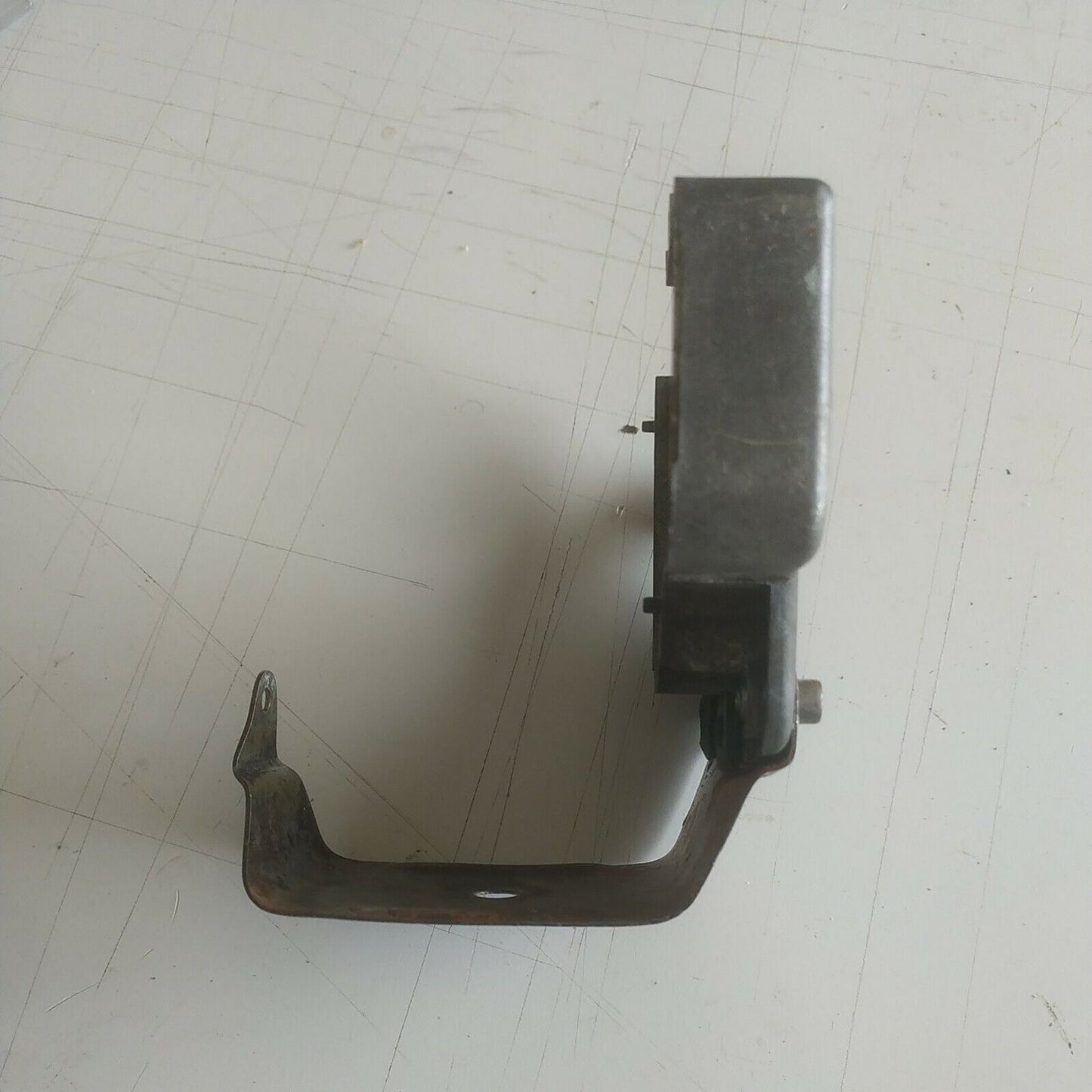 CARTER SUPPORTO MOTORE PER DECESPUGLIATORE 434 ALPINA VIP 25 ricambi usati