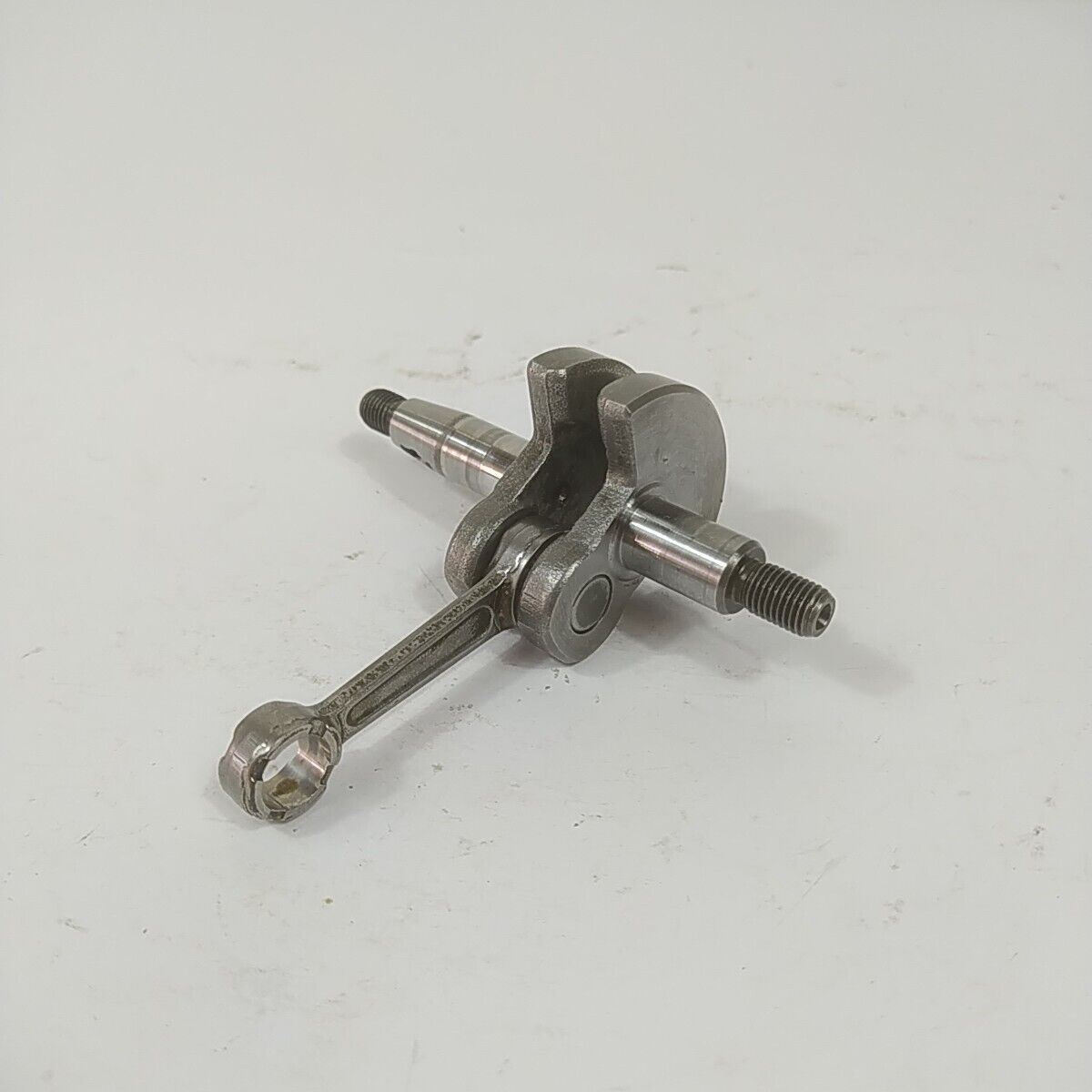 Ricambio per decespugliatore EFCO 8250 ALBERO MOTORE ORIGINALE usato