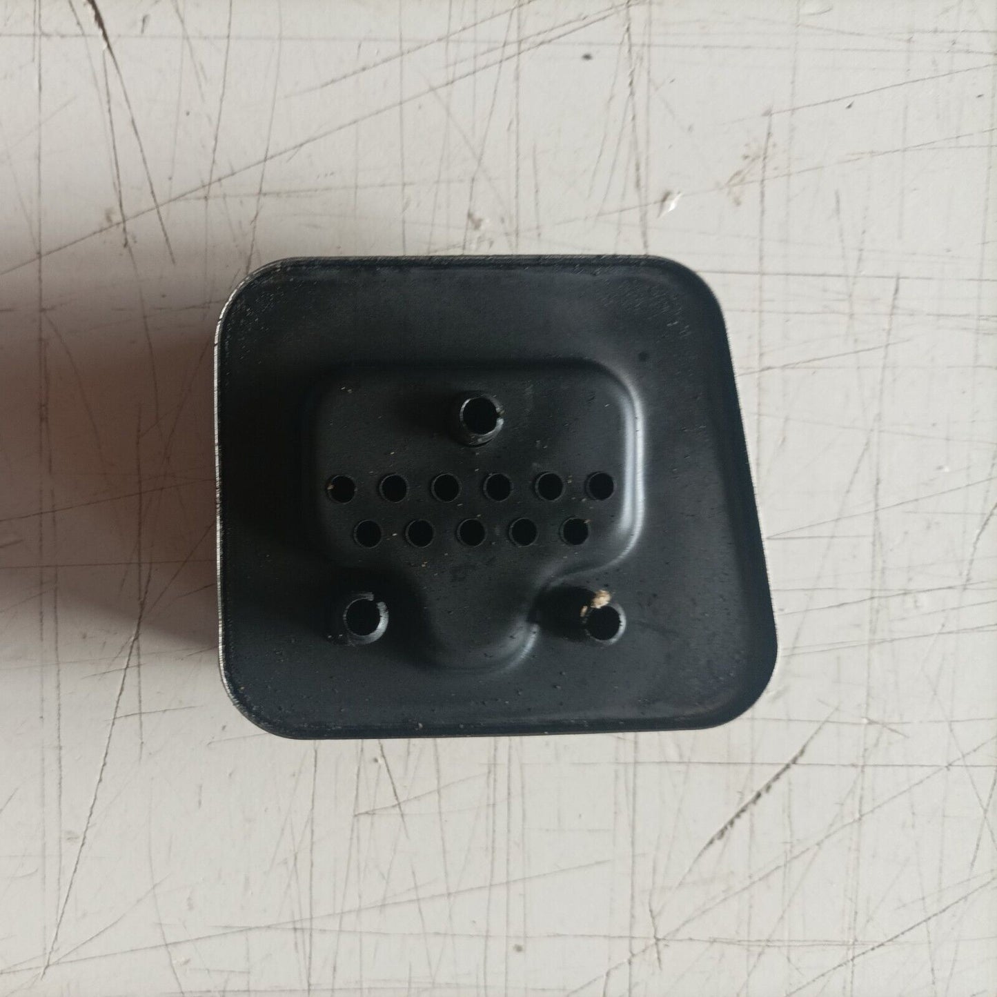 MARMITTA TERMINALE DI SCARICO PER MOTOSEGA KENDO CHAIN SAW CS38 ricambi usati