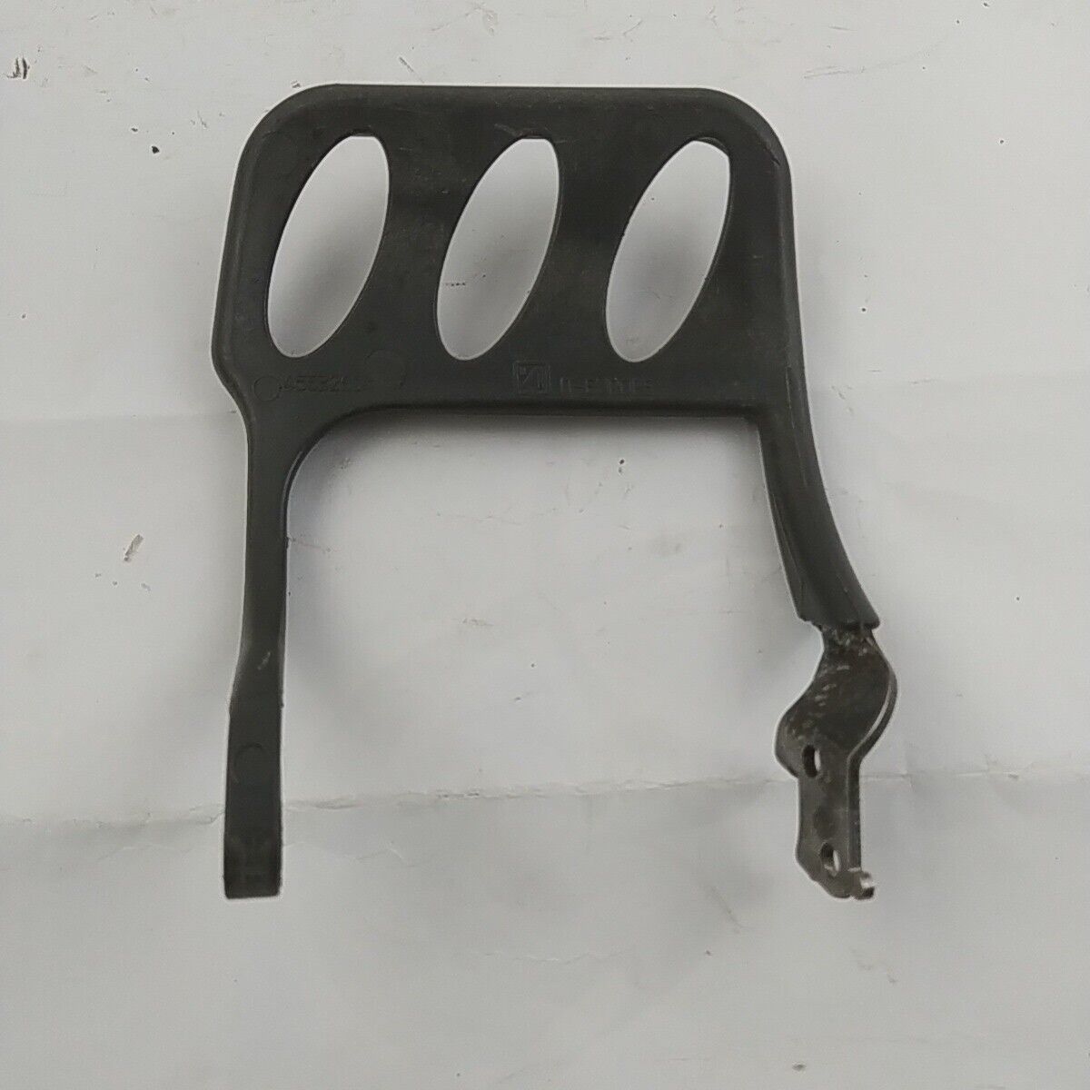 MOTOSEGA CASTOR CP 361 ricambio MANIGLIA PROTEZIONE FRENO BLOCCO CATENA  Usato