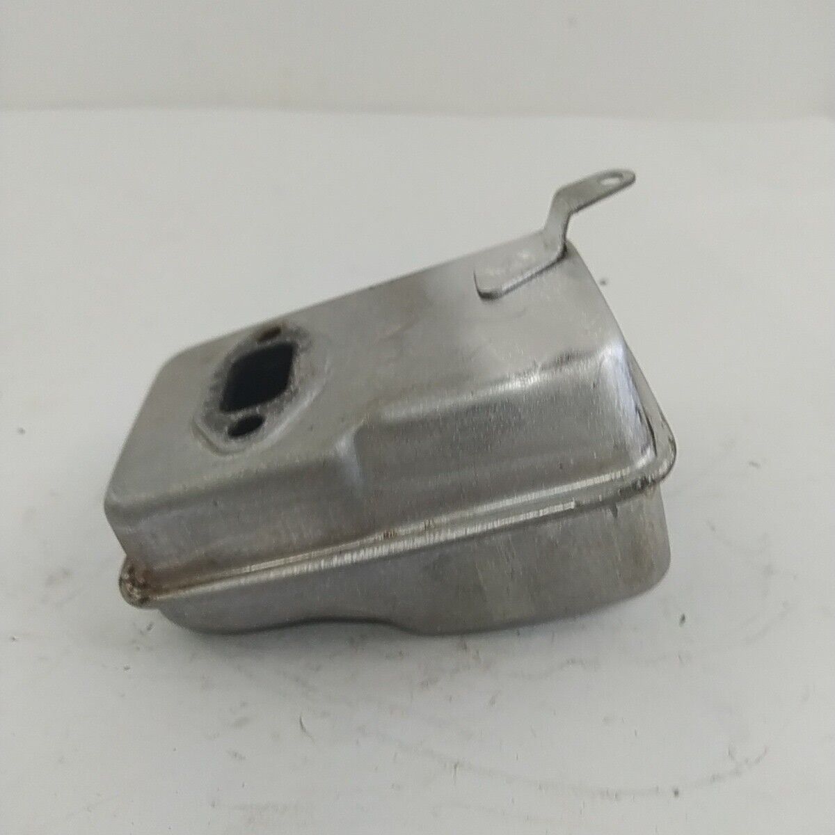 Ricambio MARMITTA SILENZIATORE usato per decespugliatore MITSUBISHI TL 52