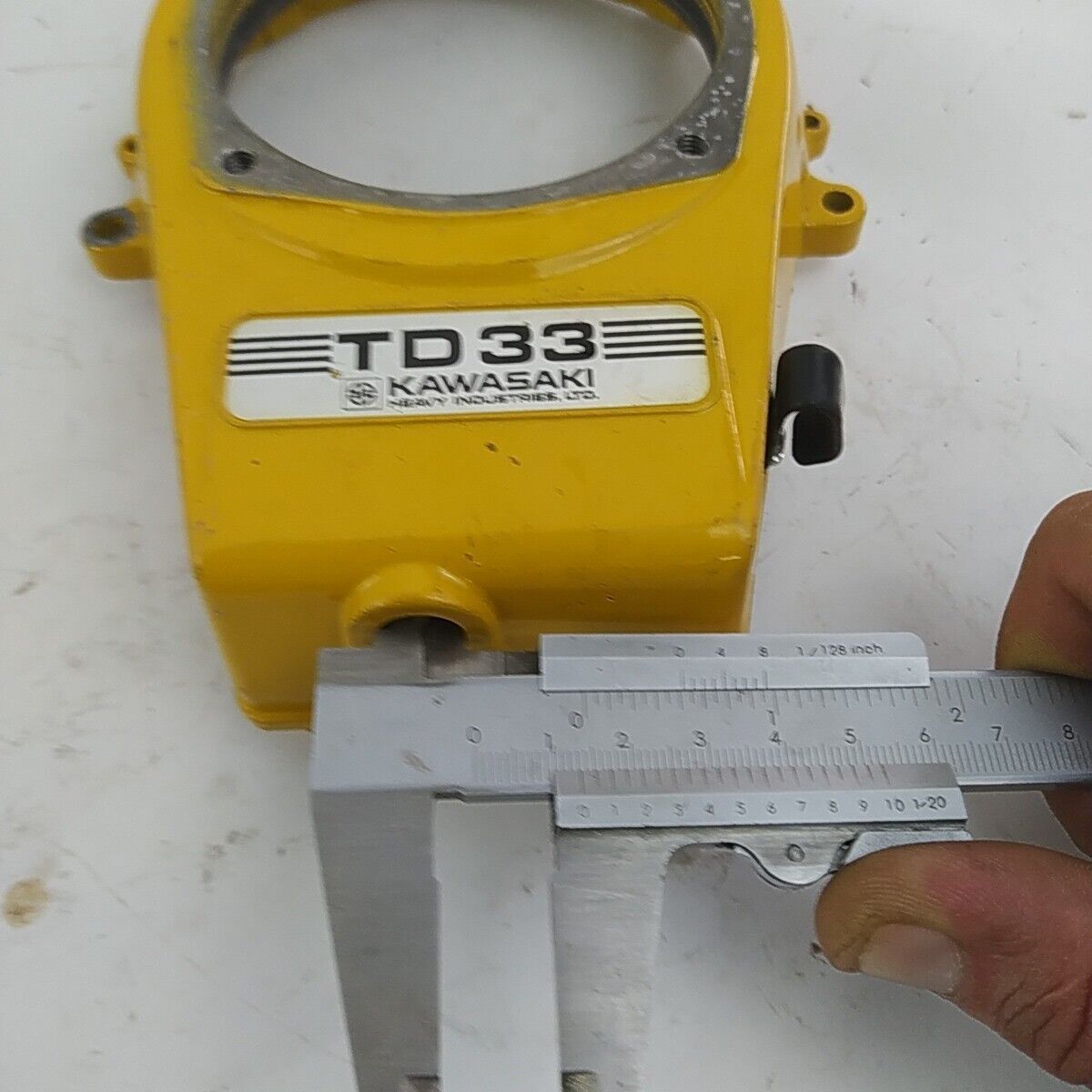 ricambio COPERCHIO VOLANO di accensione usato per decespugliatore KAWASAKI TD 33