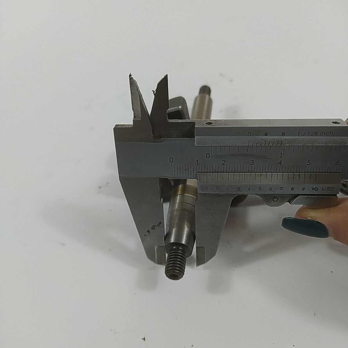 Ricambio usato ALBERO MOTORE ORIGINALE decespugliatore MITSUBISHI T200