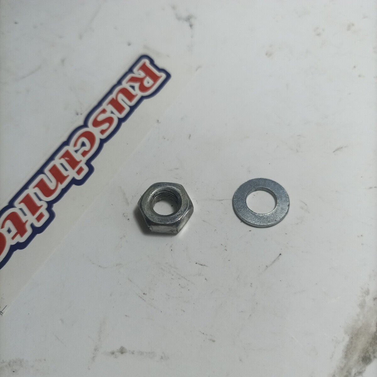 Ricambio DADO VOLANO ALBERO MOTOR Usato per decespugliatore SANDRIGARDEN GBL 26 