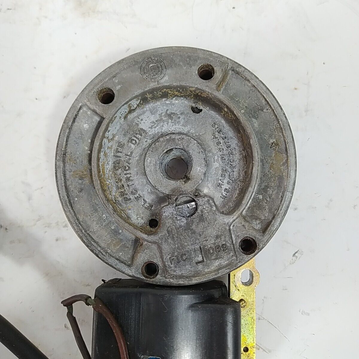 ricambio usato BOBINA E VOLANO MAGNETICO DI AVVIAMENTO per motosega CASTOR 330 