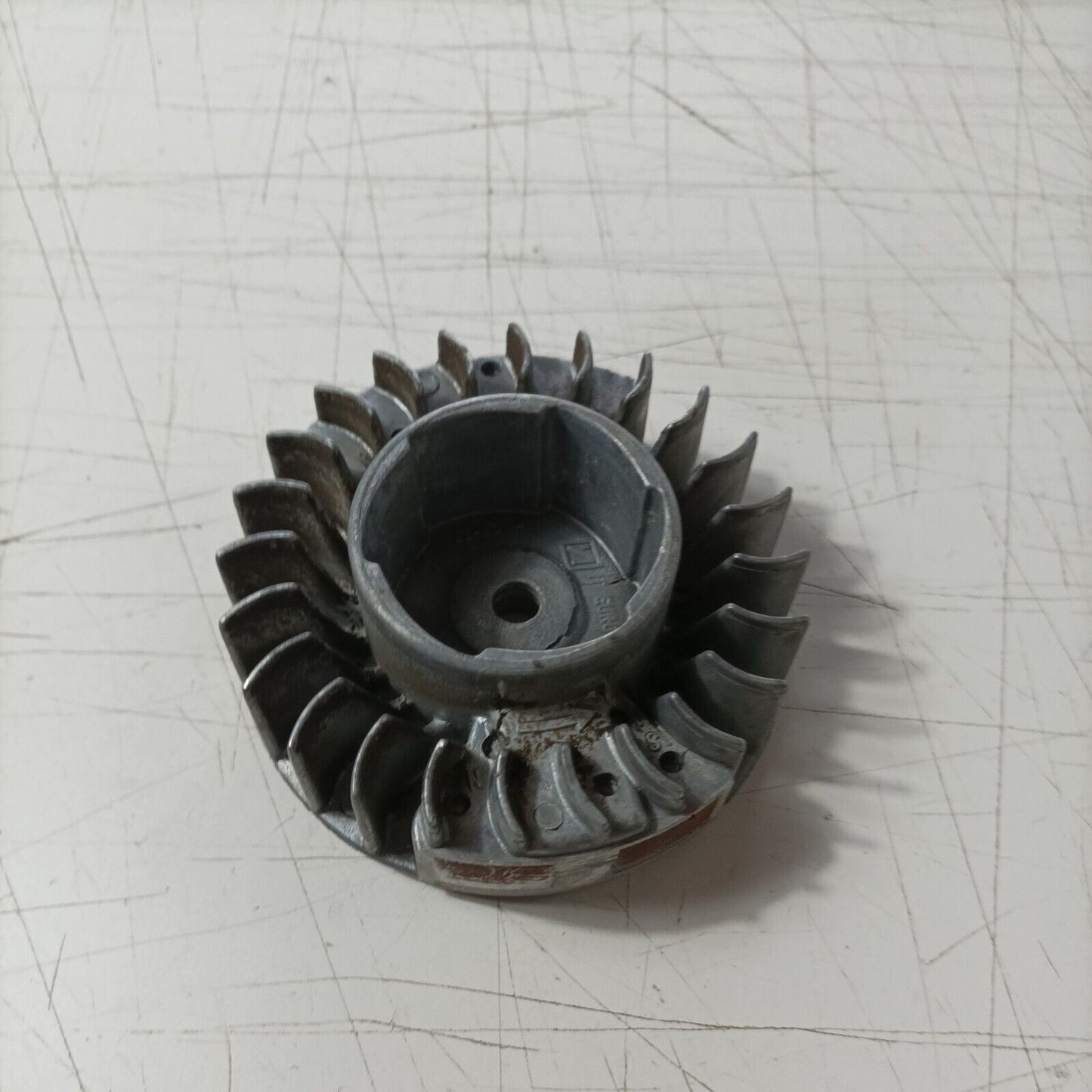 VOLANO MAGNETICO avviamento PER MOTOSEGA CASTEL GARDEN CS 39 ALPINA P 390 usato